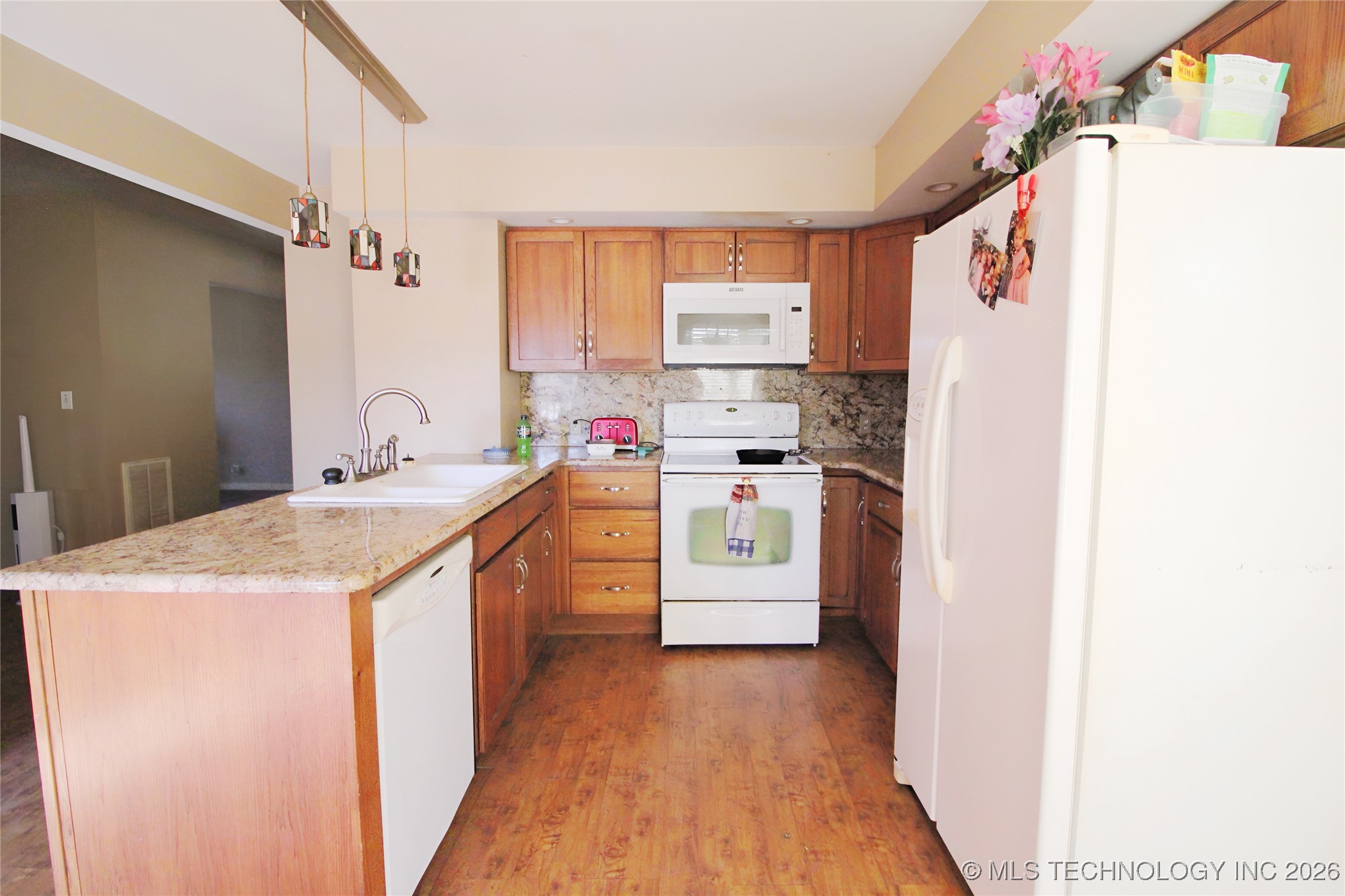 18234 S 80th West Avenue Property Photo 8