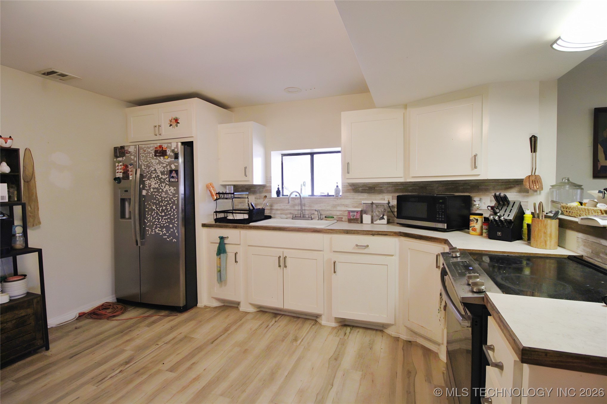 18234 S 80th West Avenue Property Photo 17