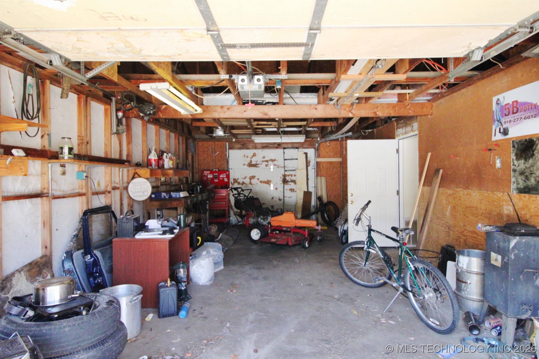 18234 S 80th West Avenue Property Photo 34