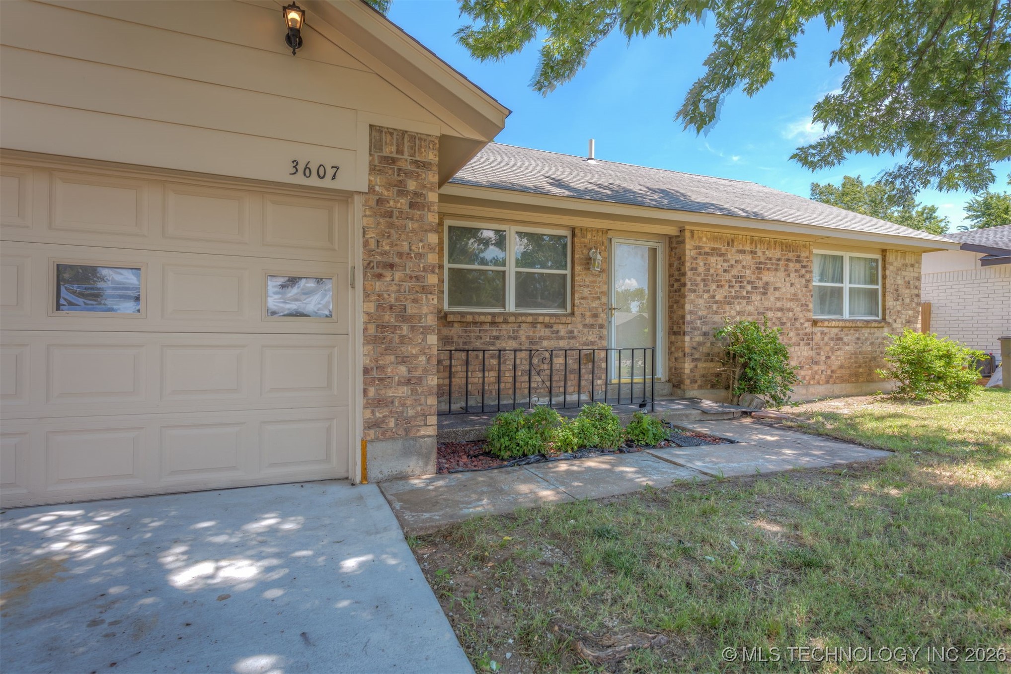 3607 S 118th East Avenue Property Photo 4