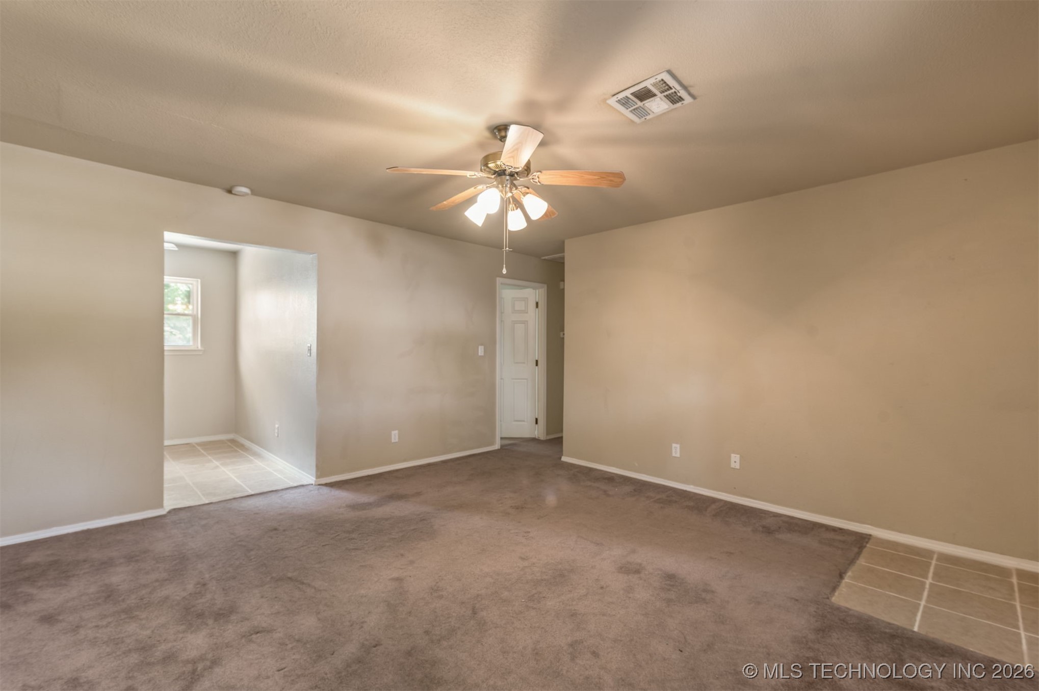 3607 S 118th East Avenue Property Photo 8