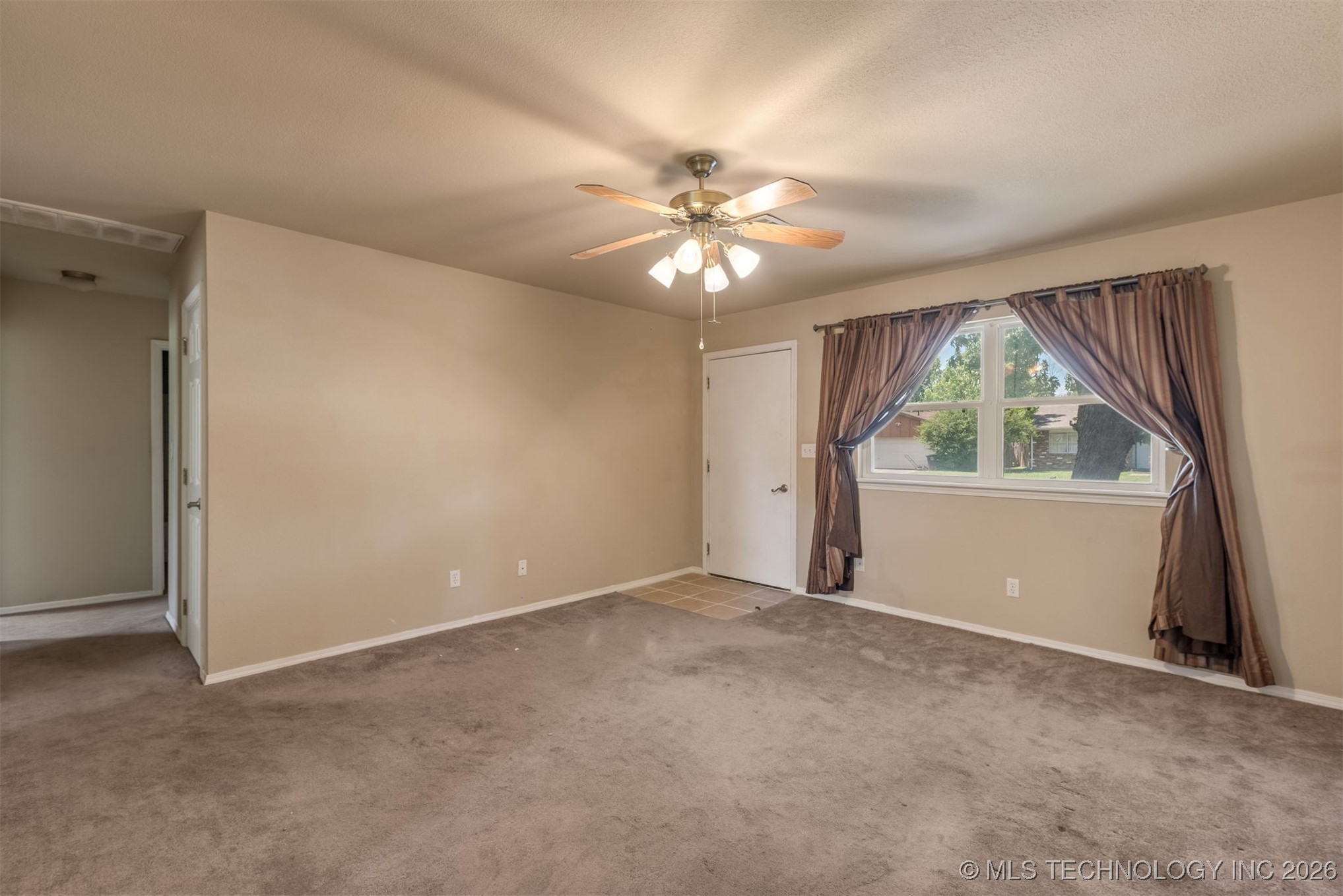 3607 S 118th East Avenue Property Photo 9