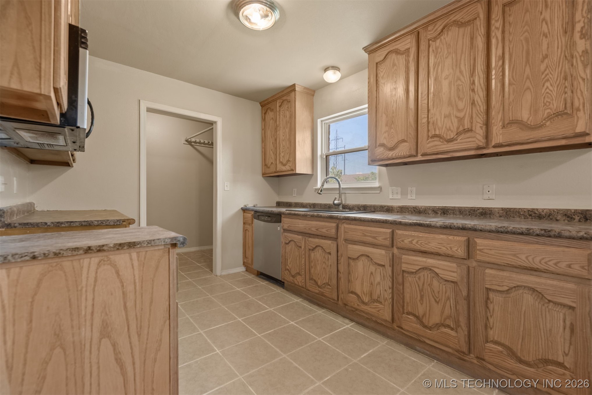 3607 S 118th East Avenue Property Photo 13