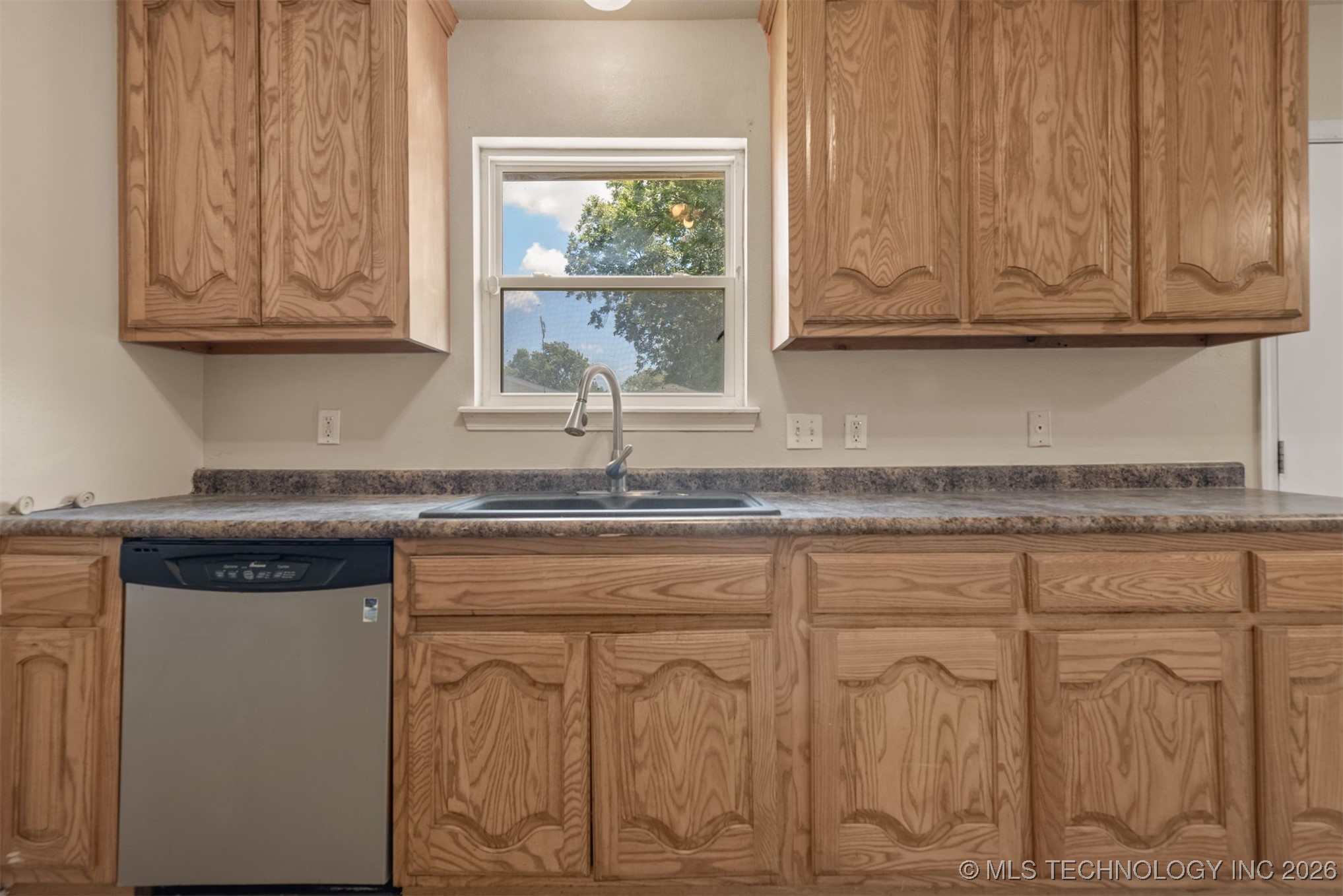 3607 S 118th East Avenue Property Photo 17