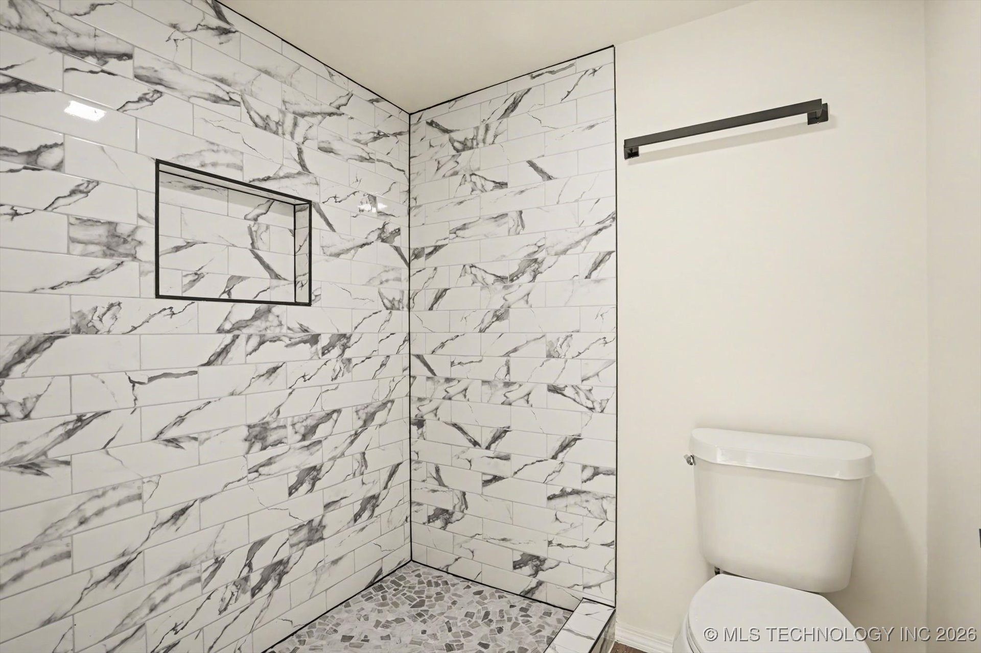 6803 S 77th East Avenue Property Photo 22