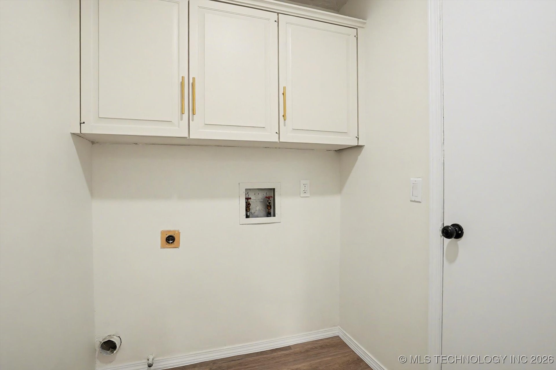 6803 S 77th East Avenue Property Photo 31