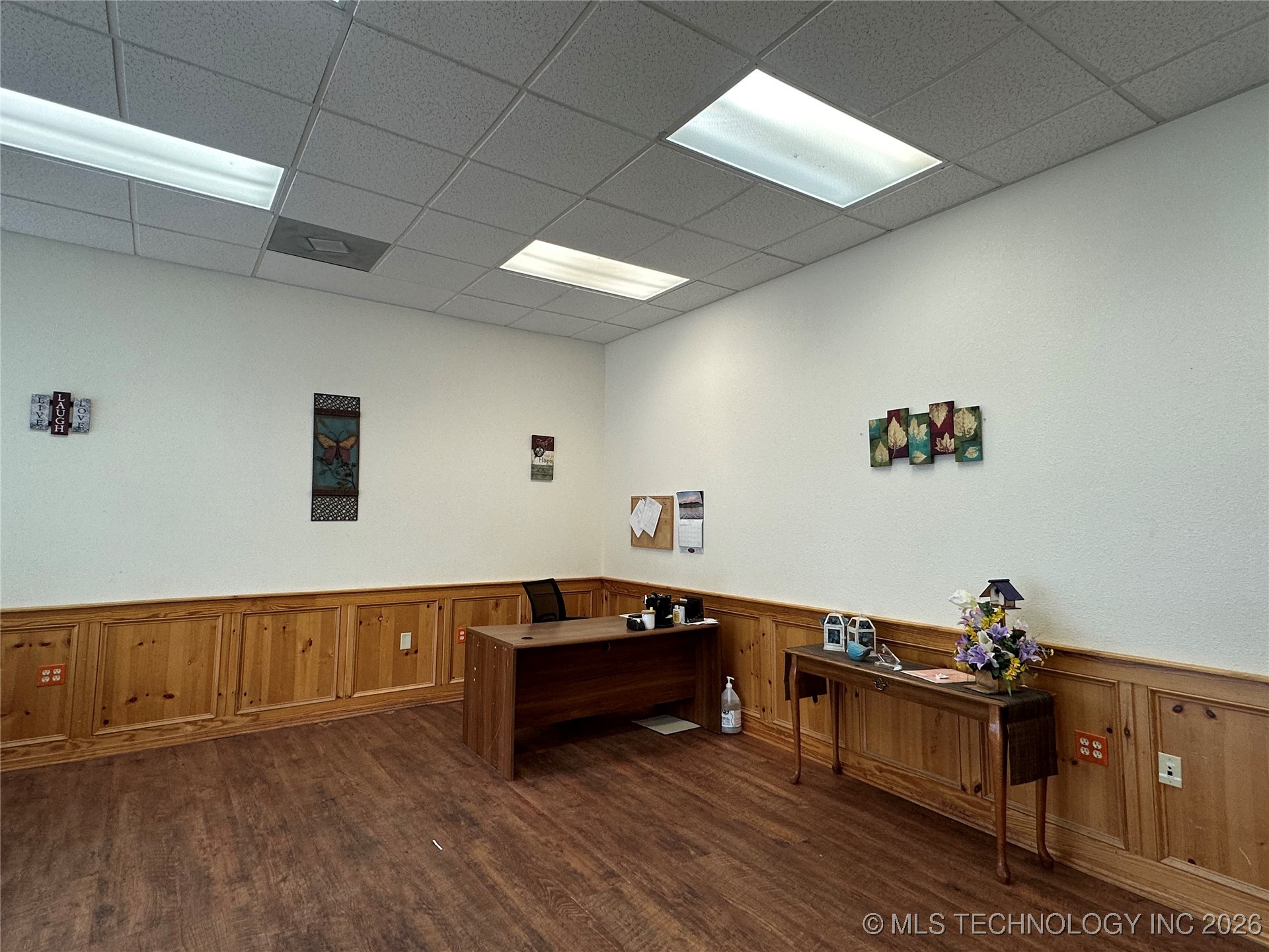 113 N Main Property Photo 7