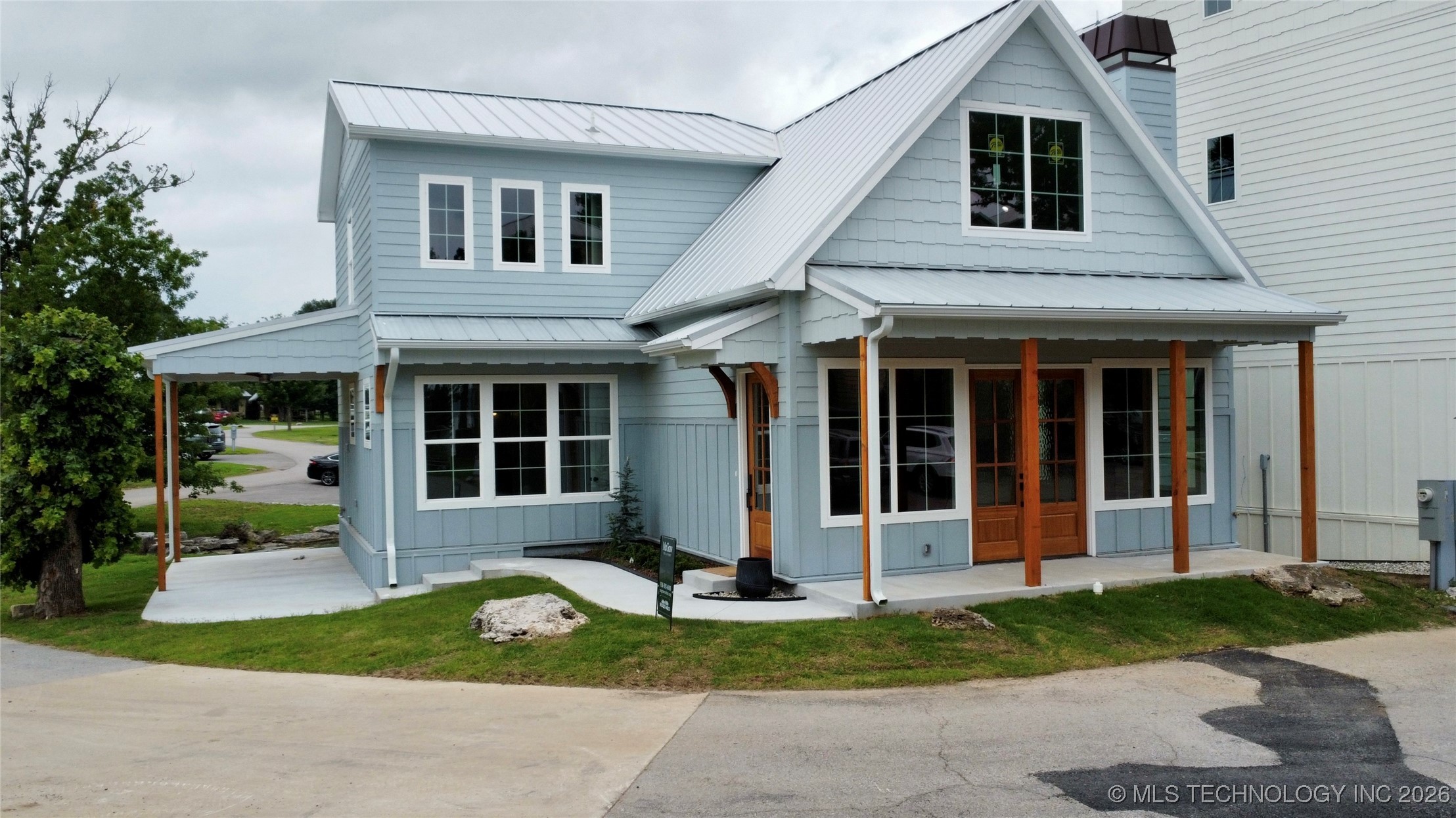 37251 S Cliff Crest Drive Property Photo 2