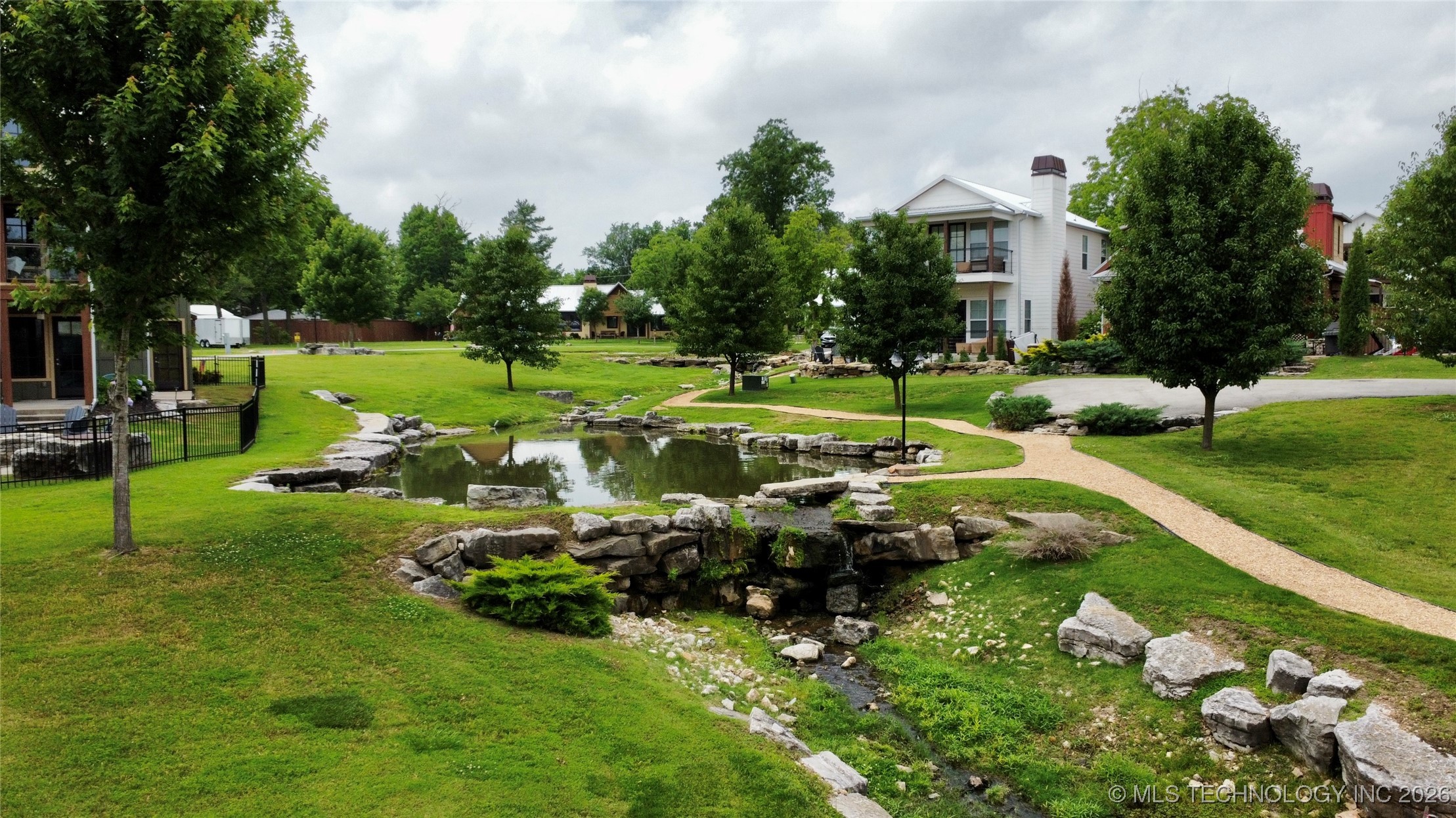 37251 S Cliff Crest Drive Property Photo 25