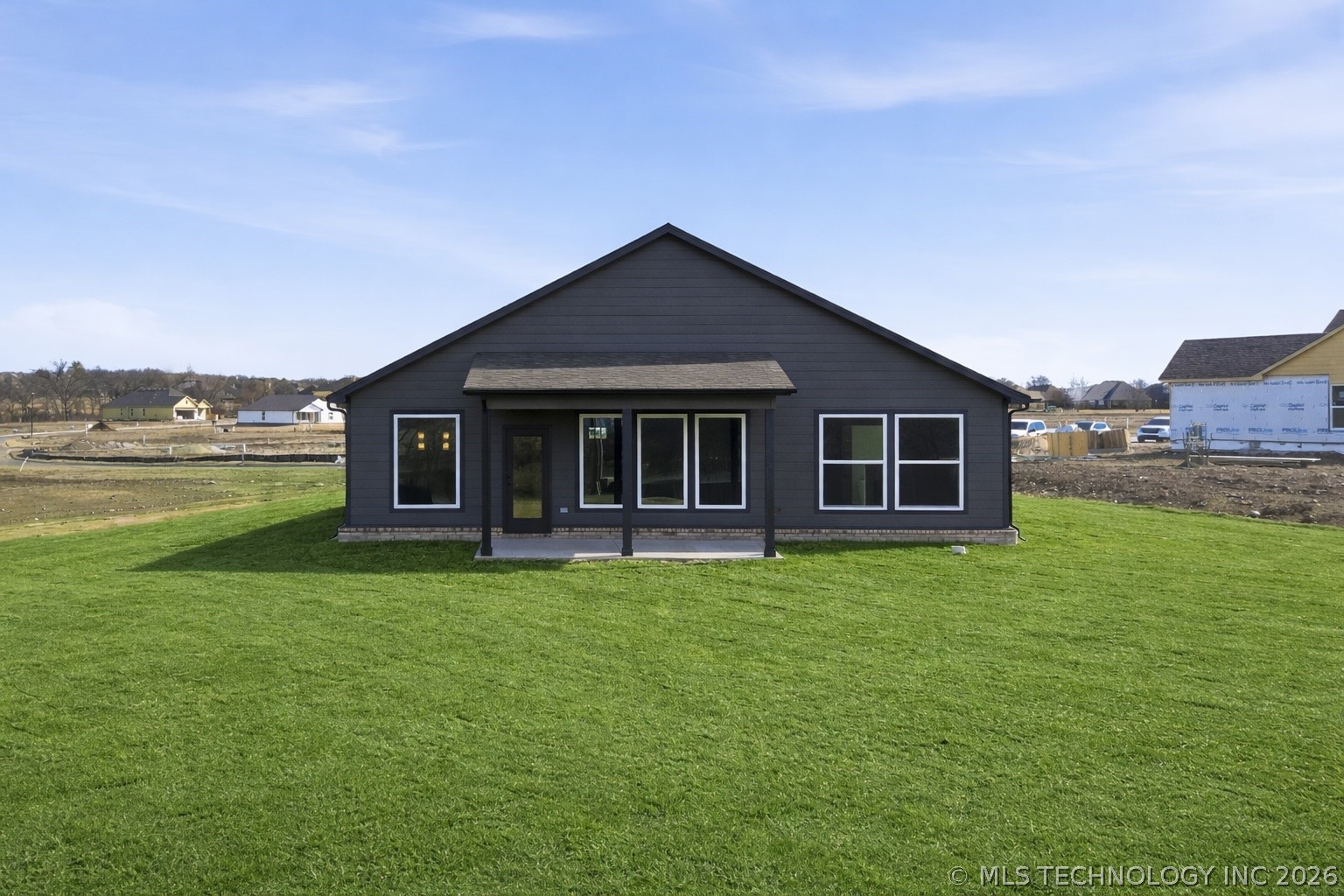 2076 W Berkeley Street Property Photo 27