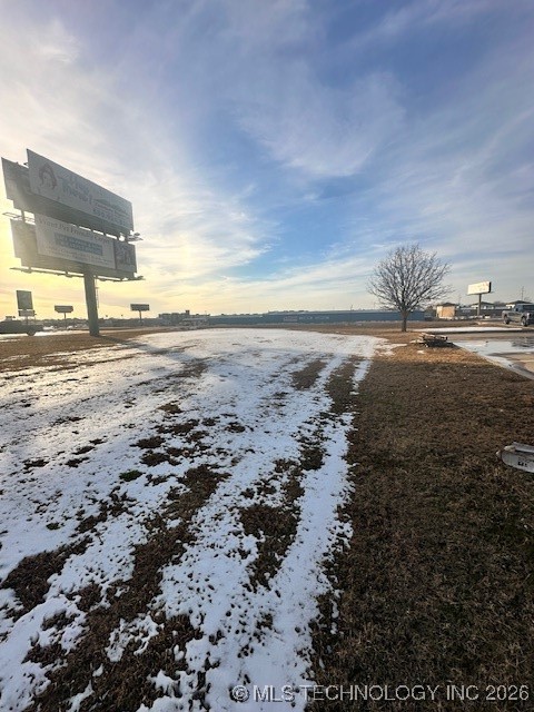 609 Bryan Drive Property Photo 3