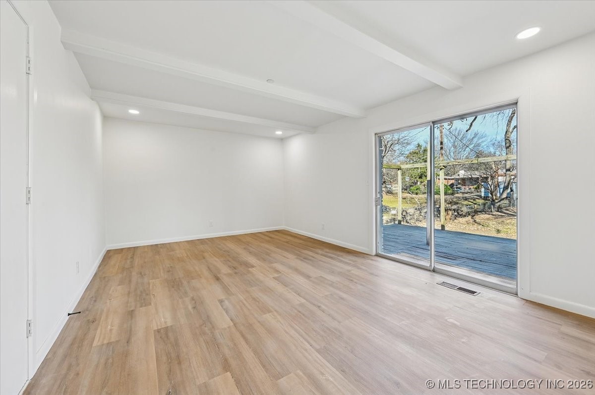 2239 W 45th Street Property Photo 15