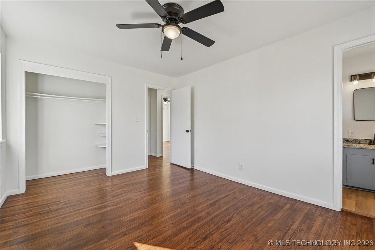 2239 W 45th Street Property Photo 20