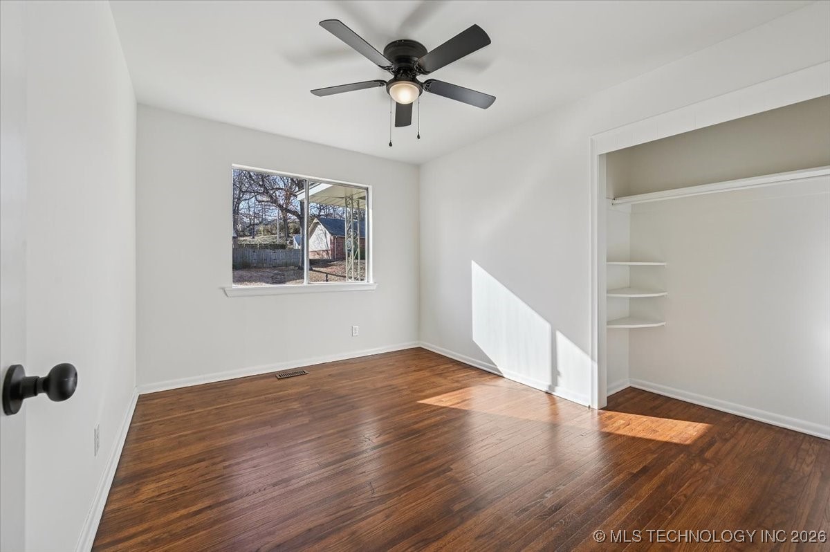 2239 W 45th Street Property Photo 26