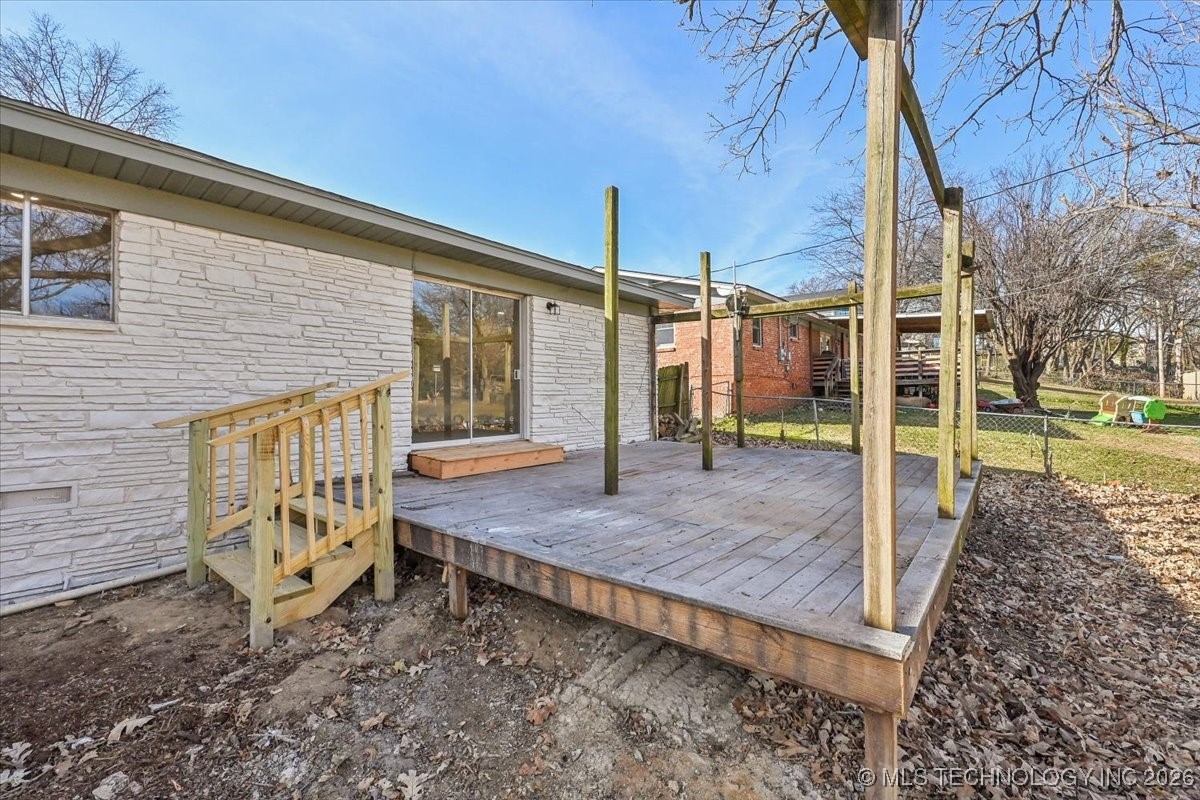 2239 W 45th Street Property Photo 30