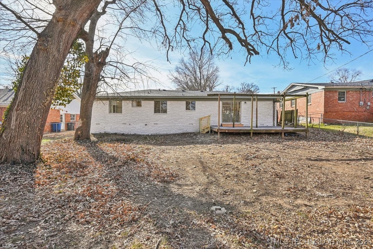 2239 W 45th Street Property Photo 33