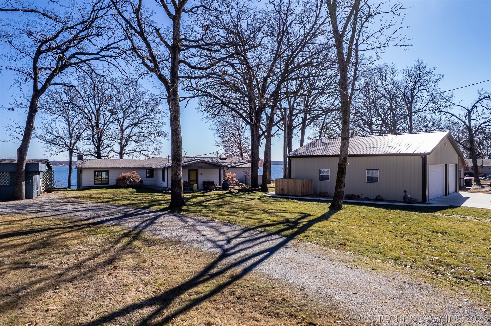 36632 S Cliff Crest Drive Property Photo 8