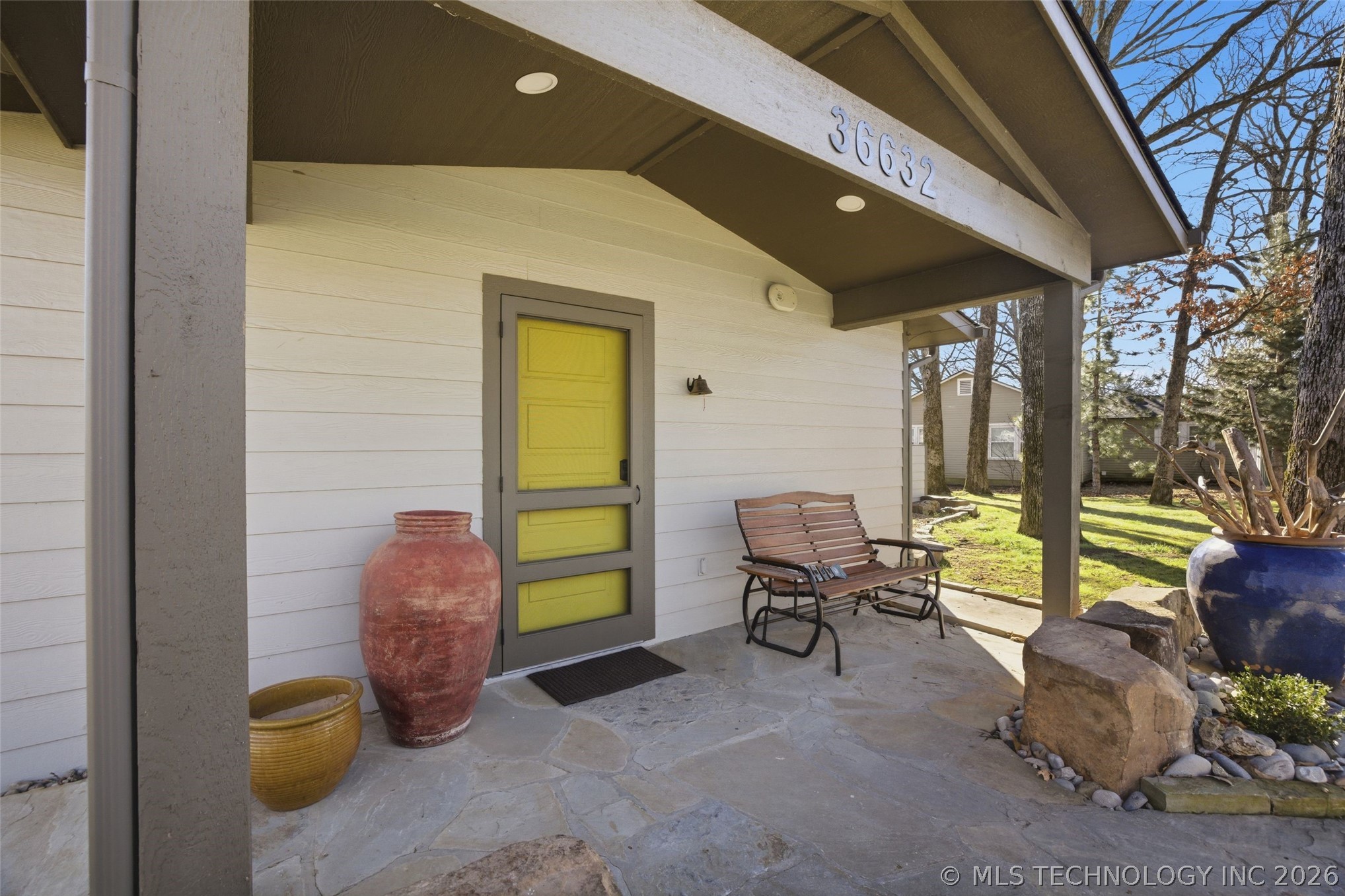 36632 S Cliff Crest Drive Property Photo 10
