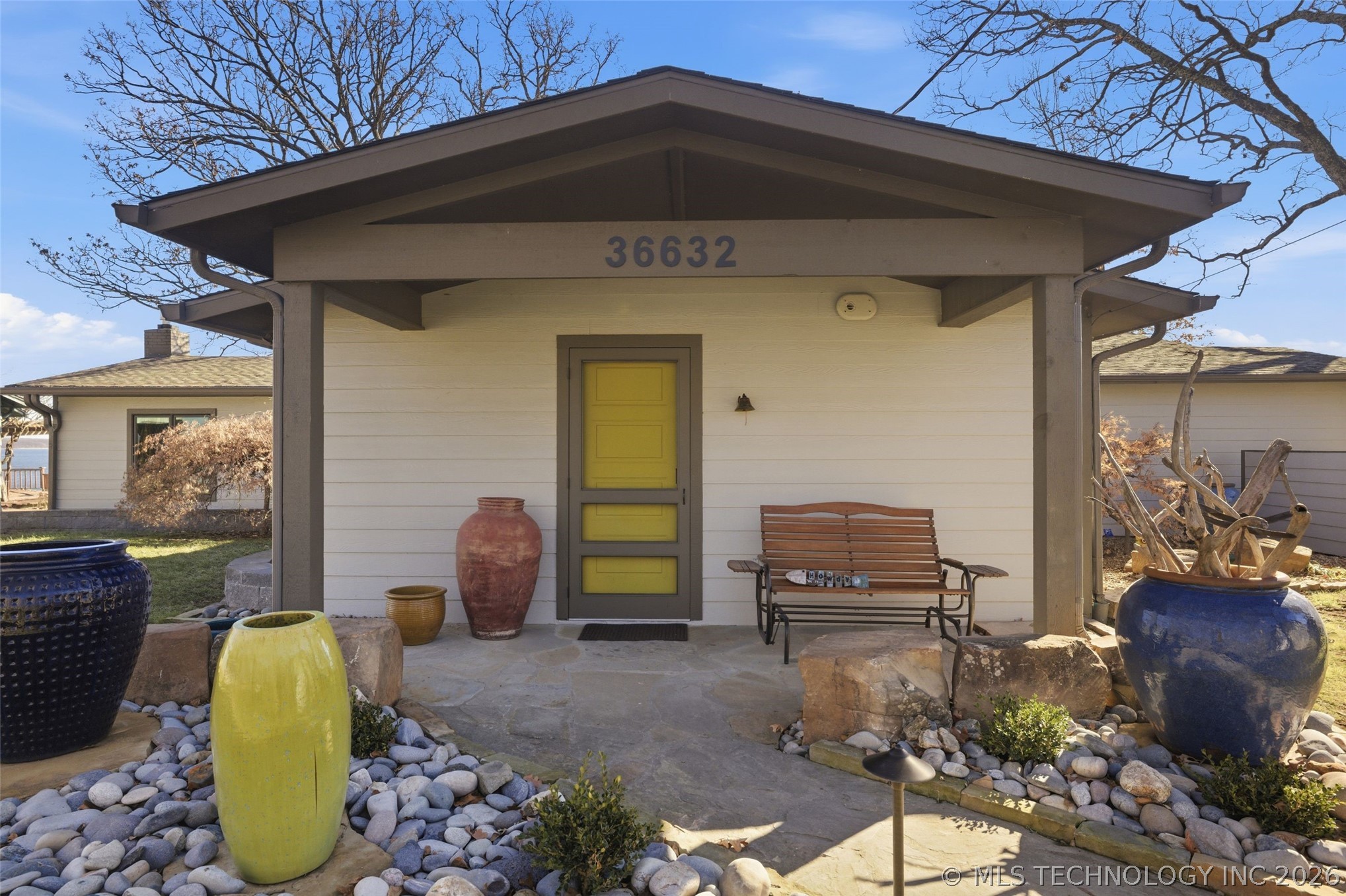 36632 S Cliff Crest Drive Property Photo 11