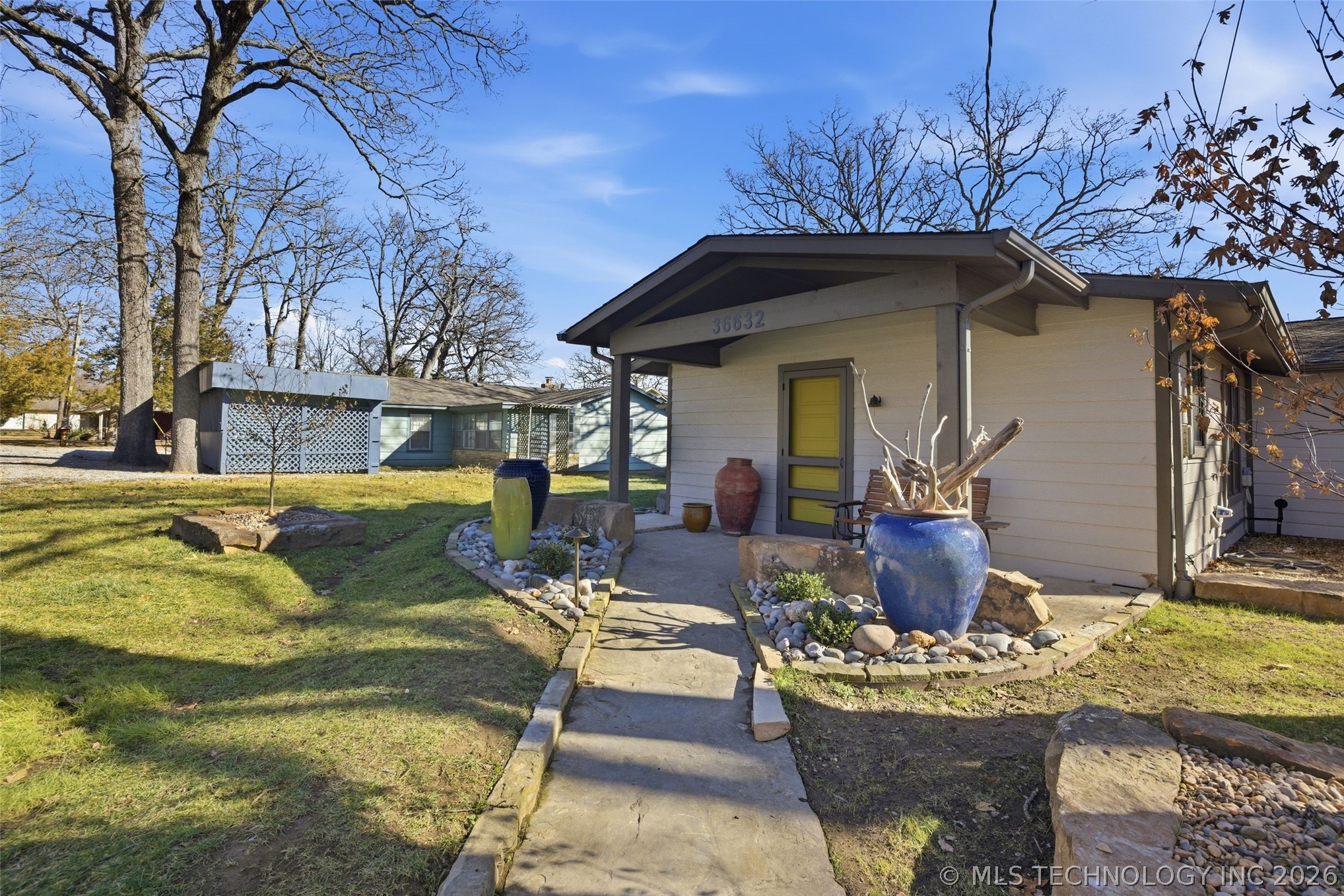 36632 S Cliff Crest Drive Property Photo 13