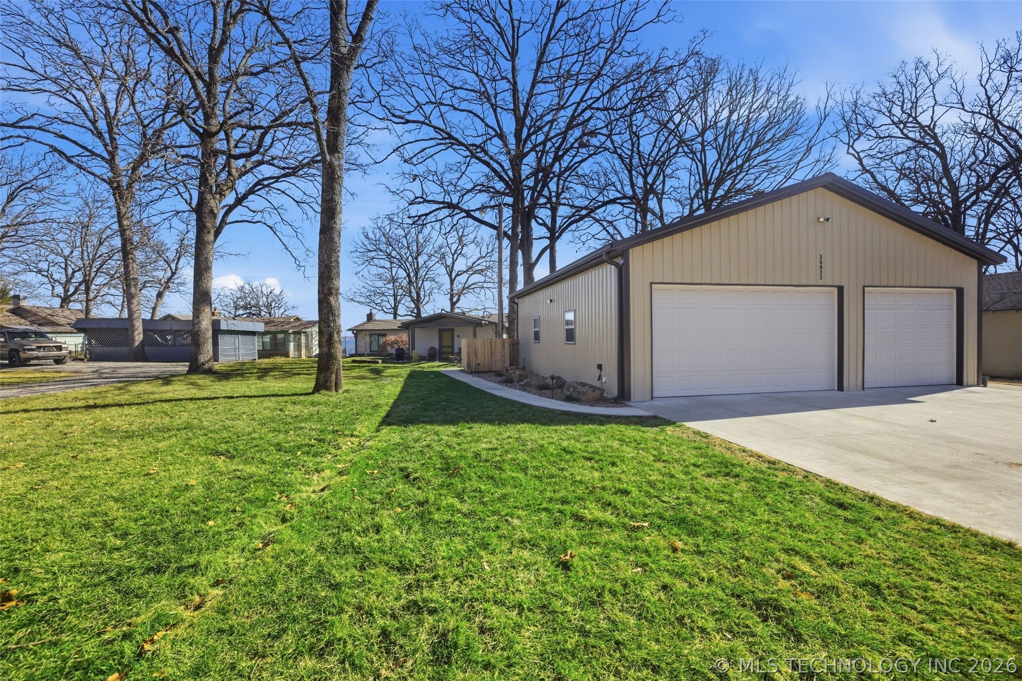 36632 S Cliff Crest Drive Property Photo 15