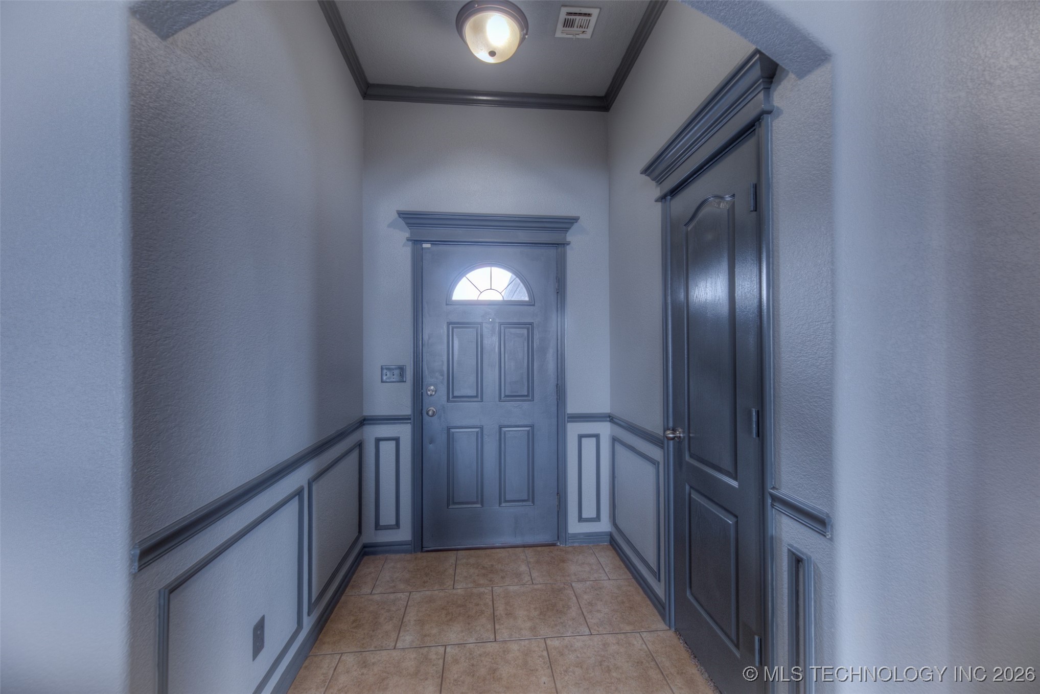 12801 N 44th East Avenue Property Photo 4