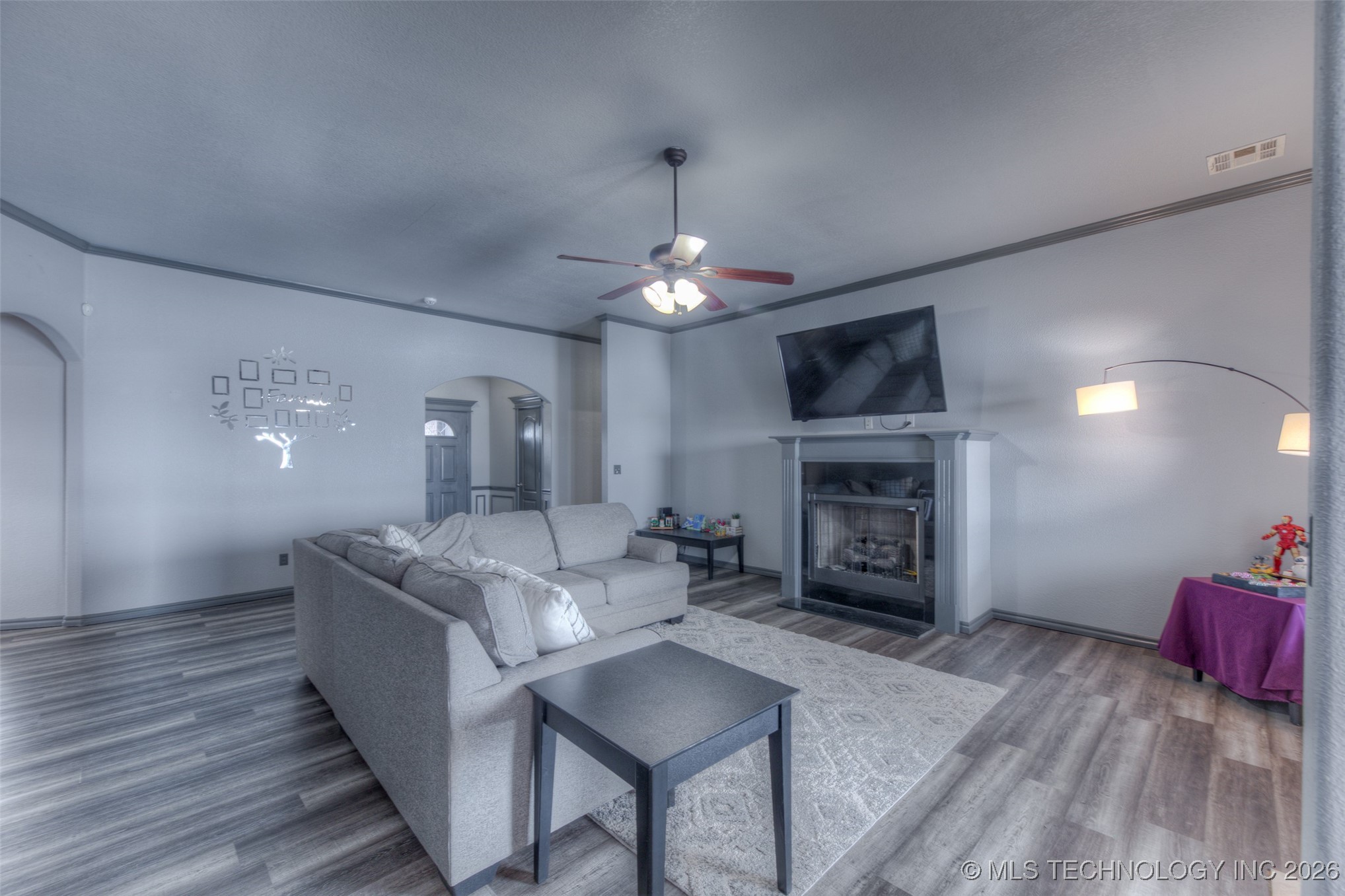 12801 N 44th East Avenue Property Photo 6