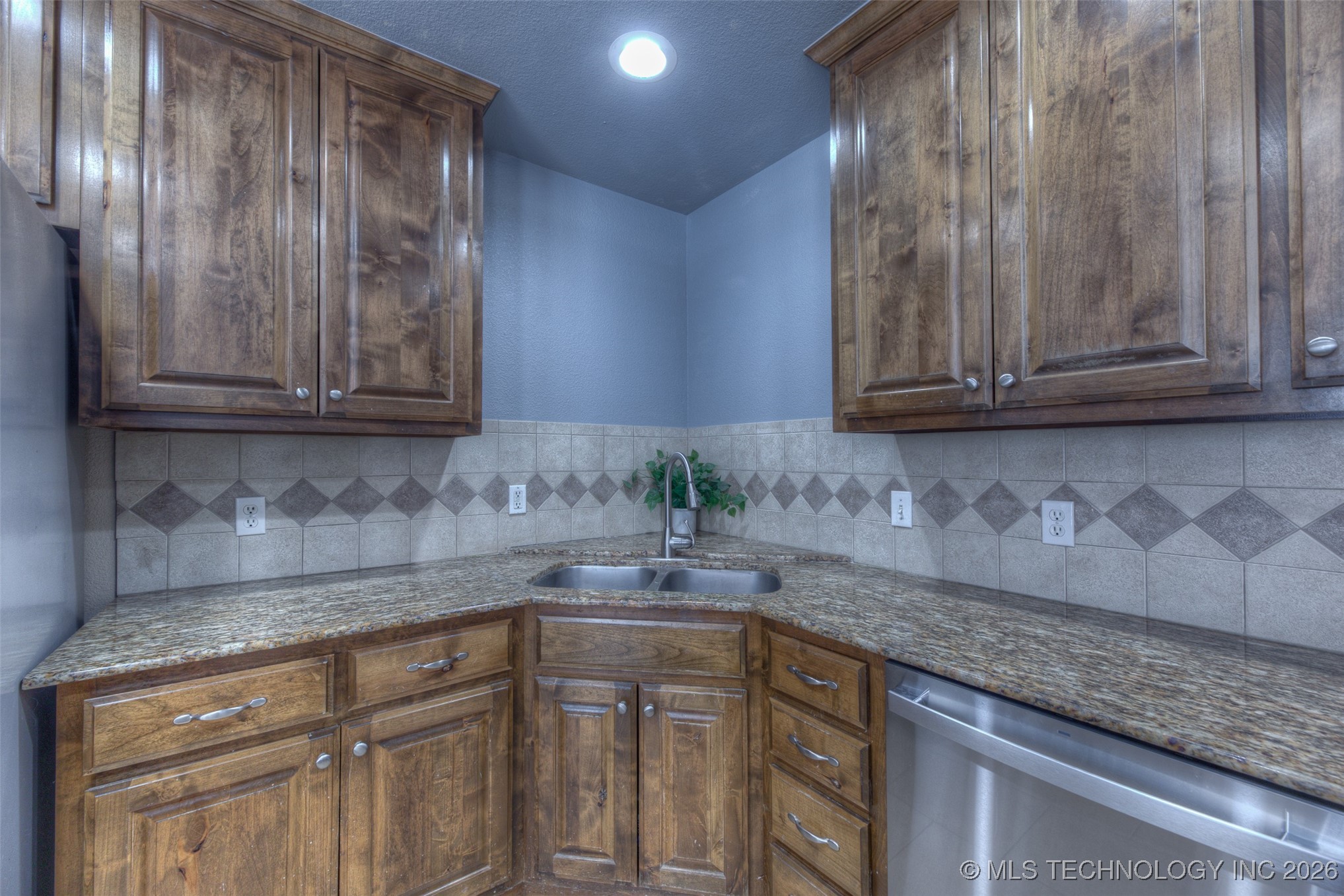 12801 N 44th East Avenue Property Photo 12