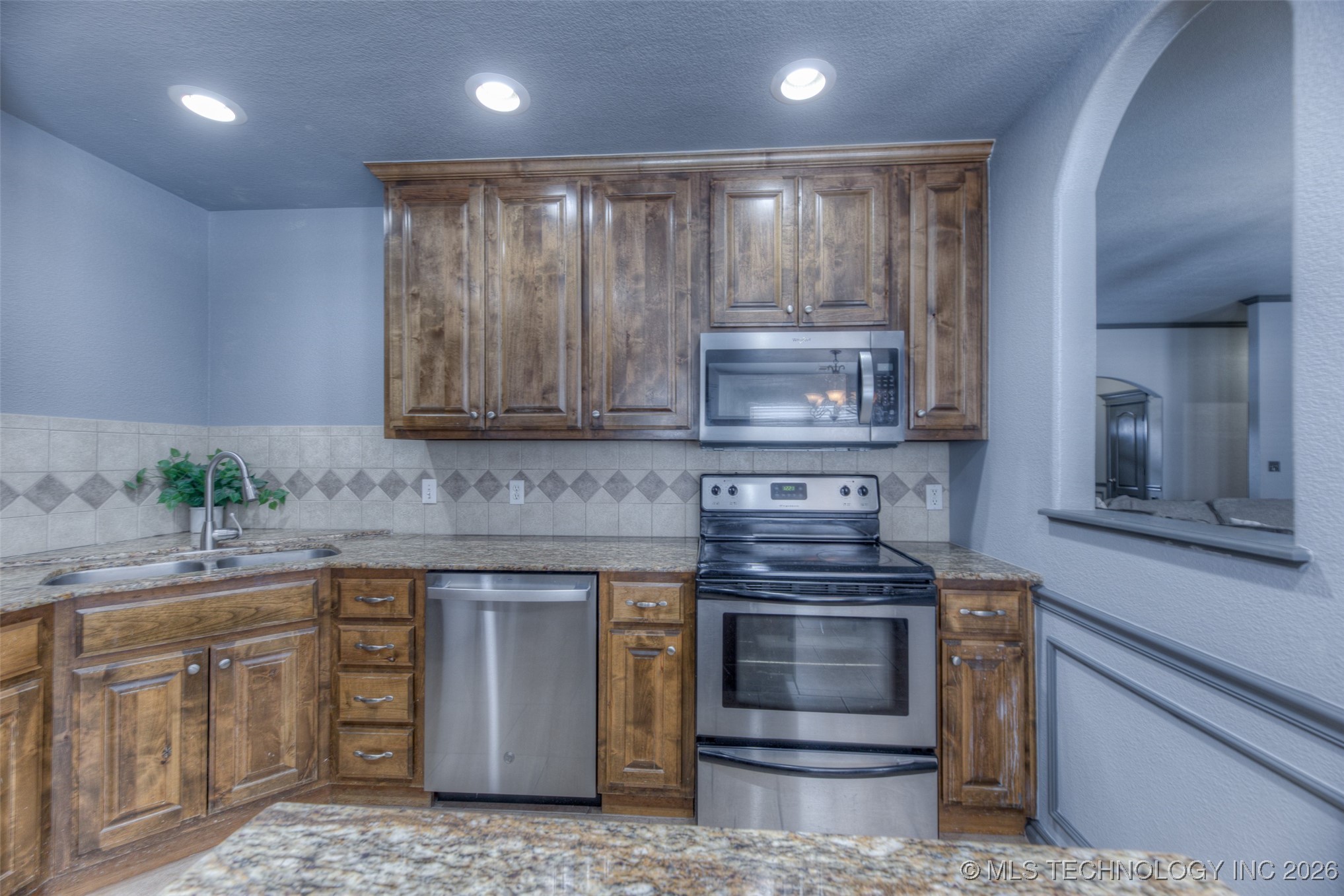 12801 N 44th East Avenue Property Photo 13