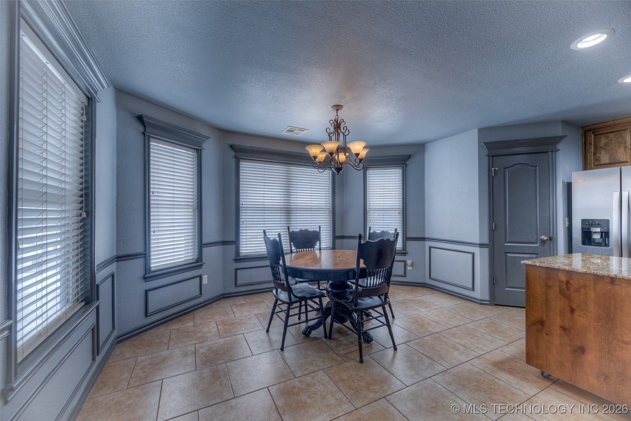 12801 N 44th East Avenue Property Photo 16