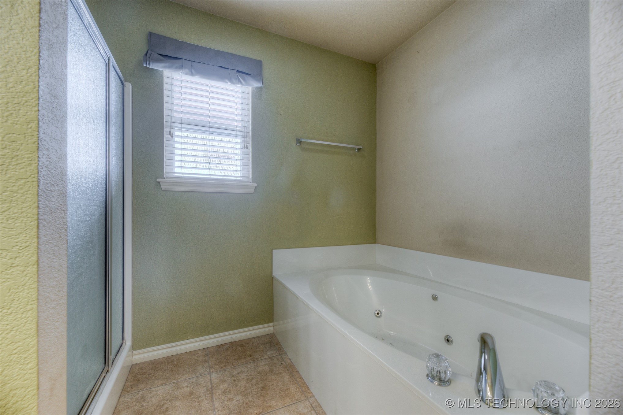 12801 N 44th East Avenue Property Photo 21