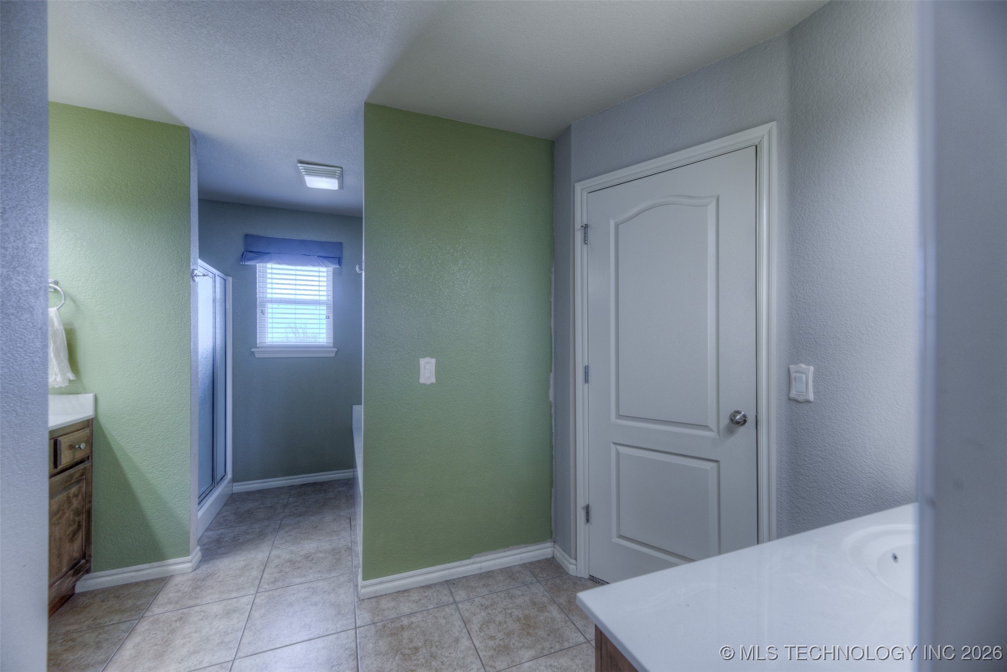 12801 N 44th East Avenue Property Photo 22