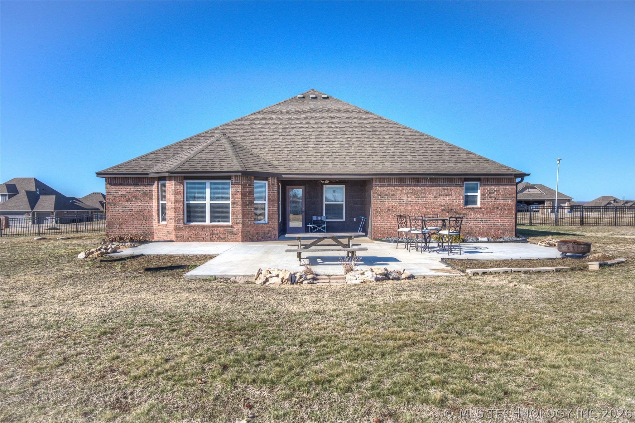 12801 N 44th East Avenue Property Photo 30