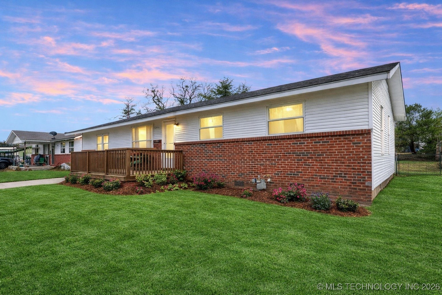 1410 Abbott Street Property Photo 3