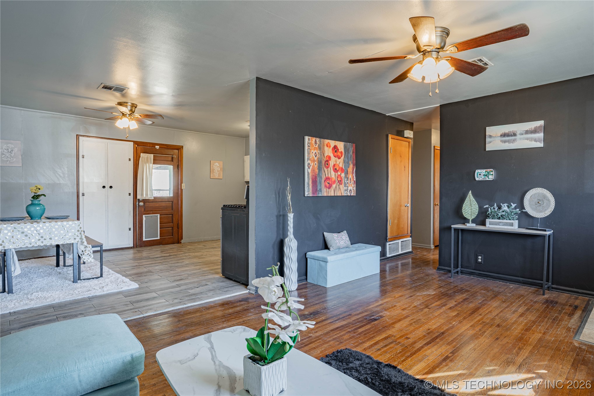 1410 Abbott Street Property Photo 6