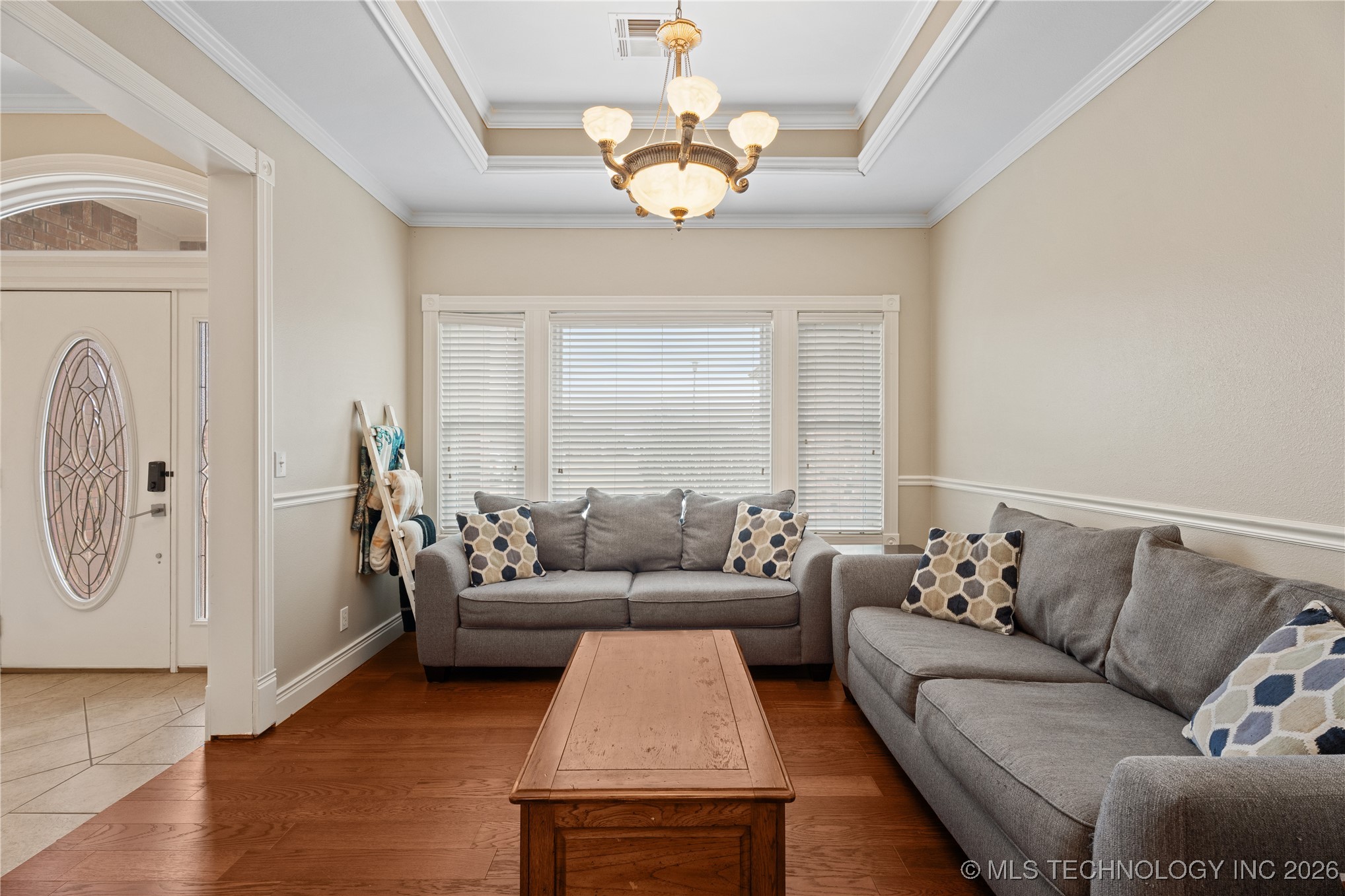 4932 Fairview Road Property Photo 4