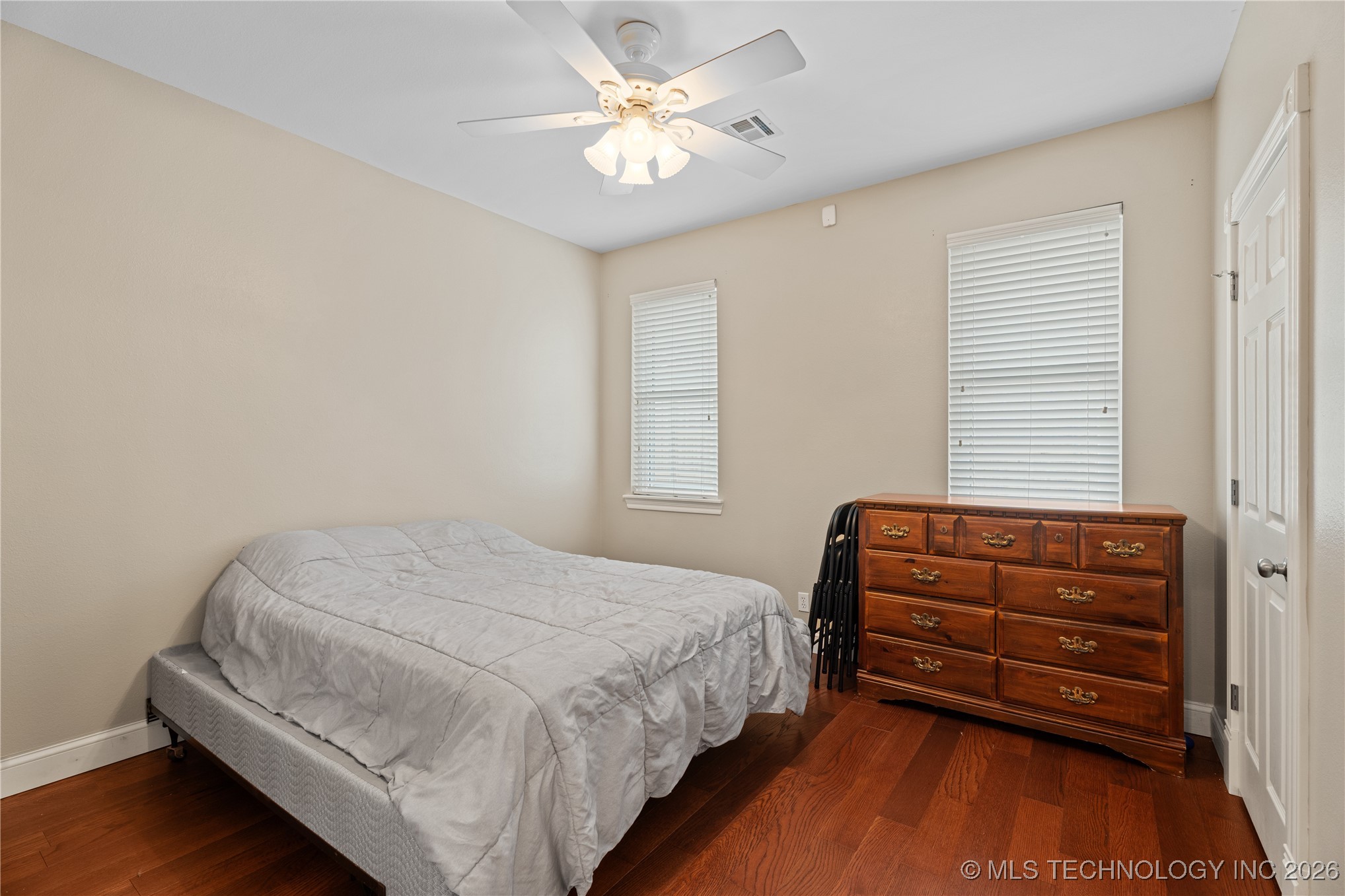 4932 Fairview Road Property Photo 10