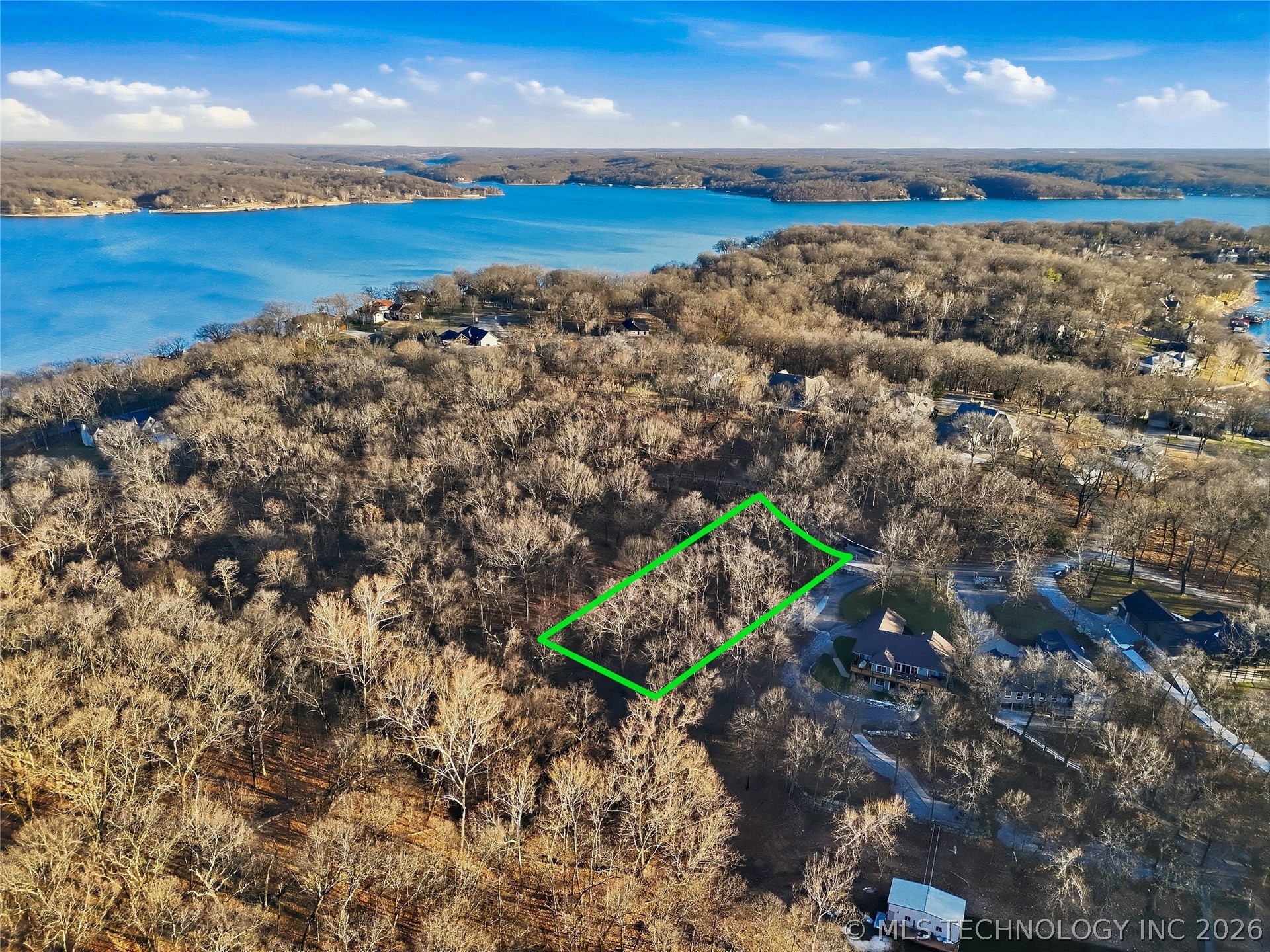 451403 Pheasant Circle Property Photo 8