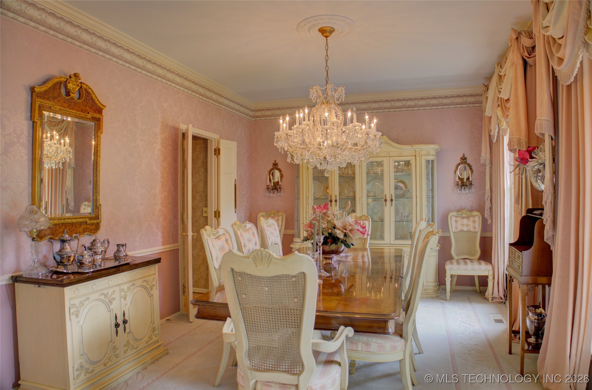 6642 S Jamestown Avenue Property Photo 7