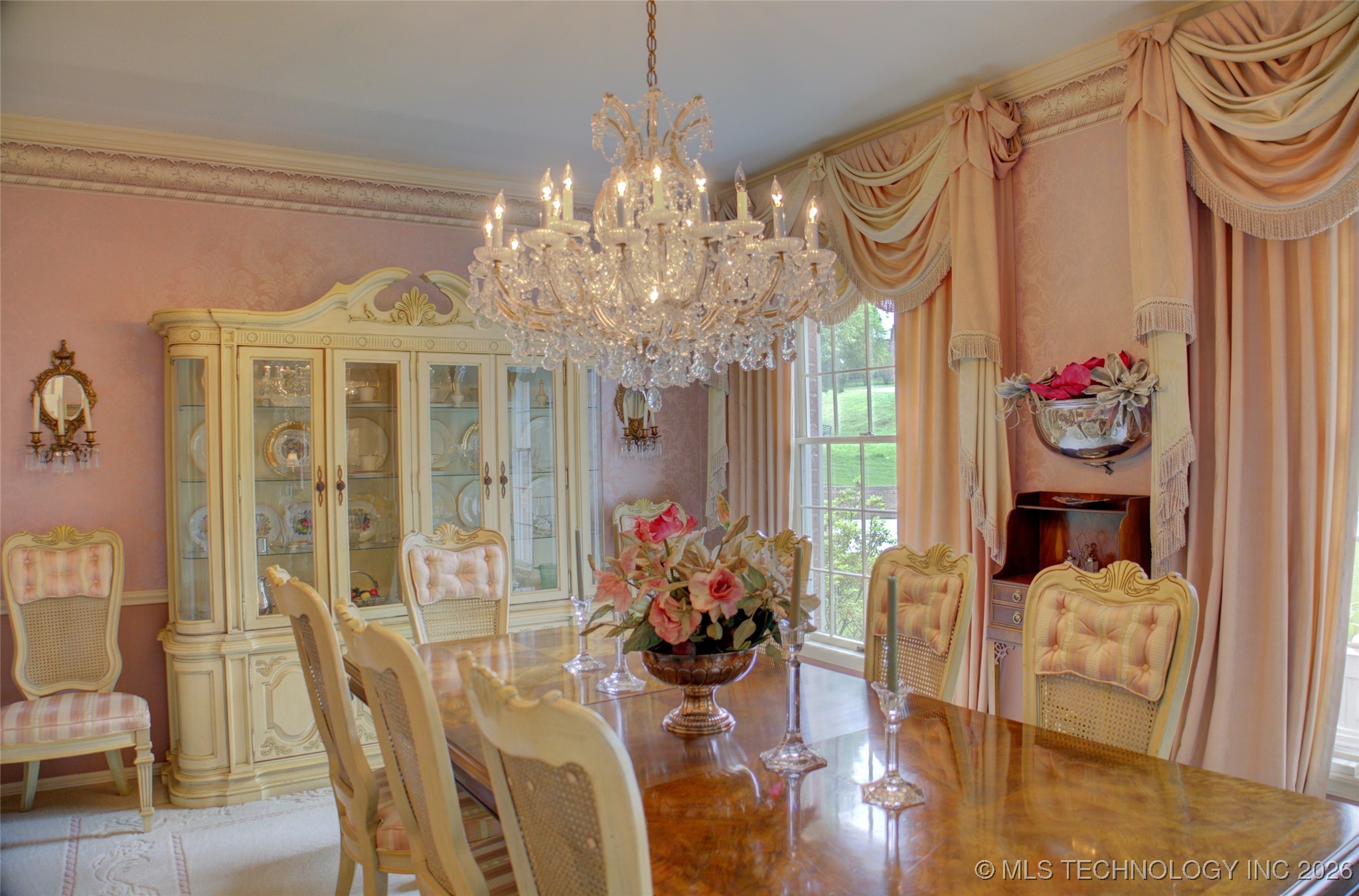 6642 S Jamestown Avenue Property Photo 8