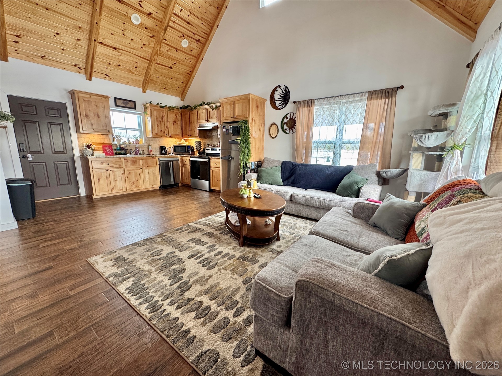 2892 E Wise Road Property Photo 2