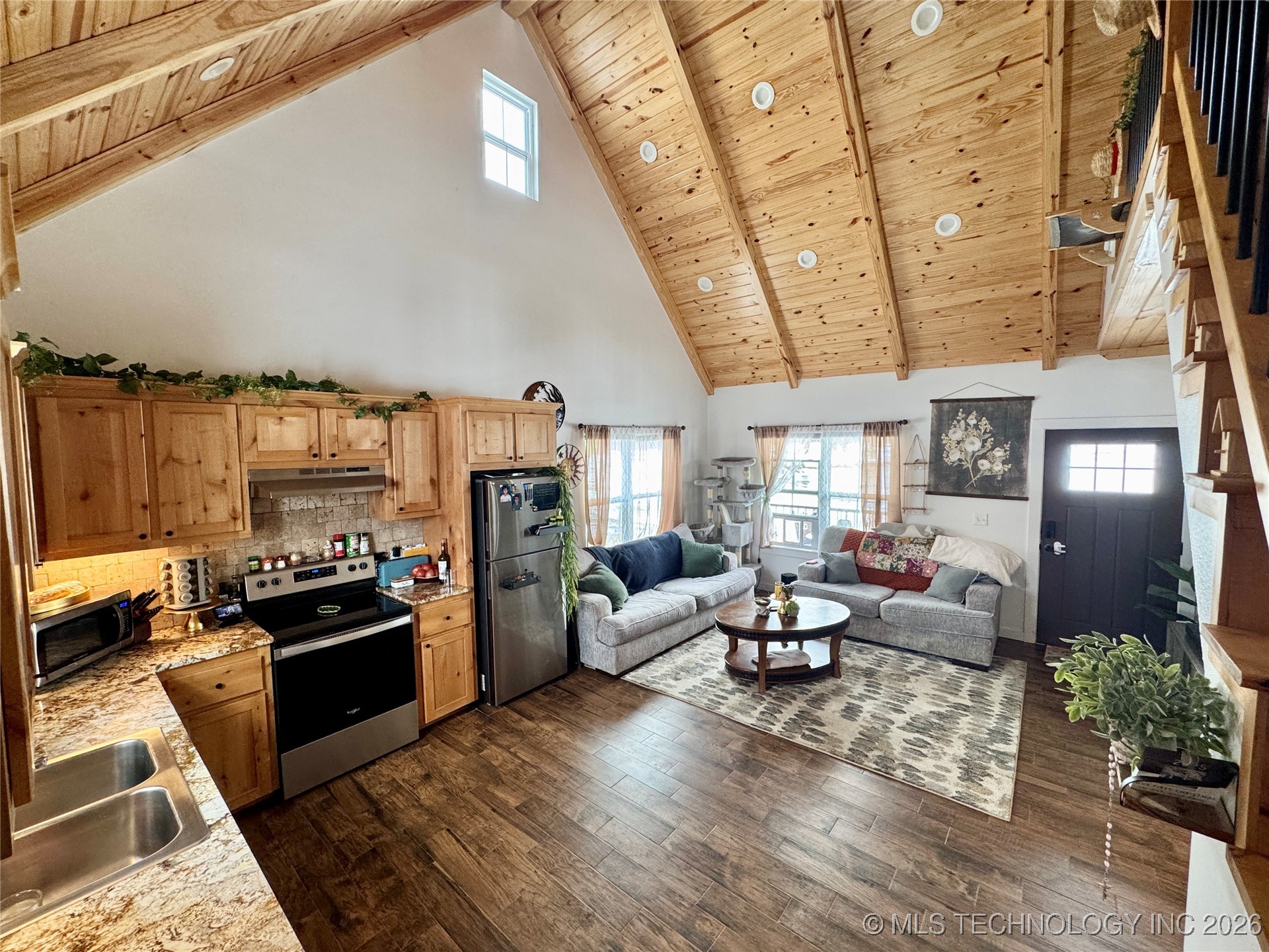 2892 E Wise Road Property Photo 6