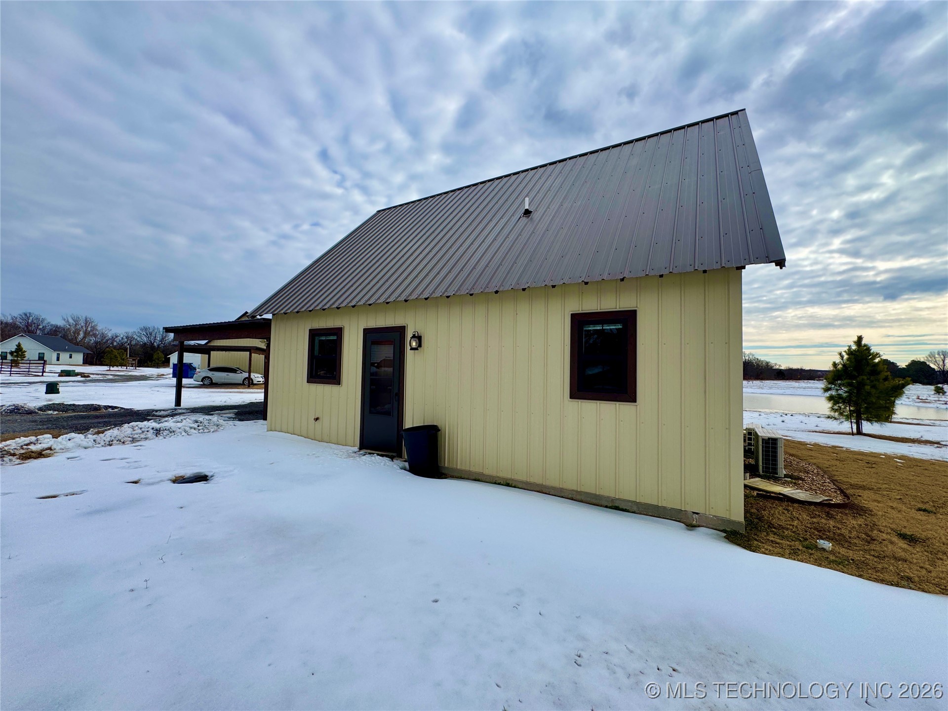 2892 E Wise Road Property Photo 19