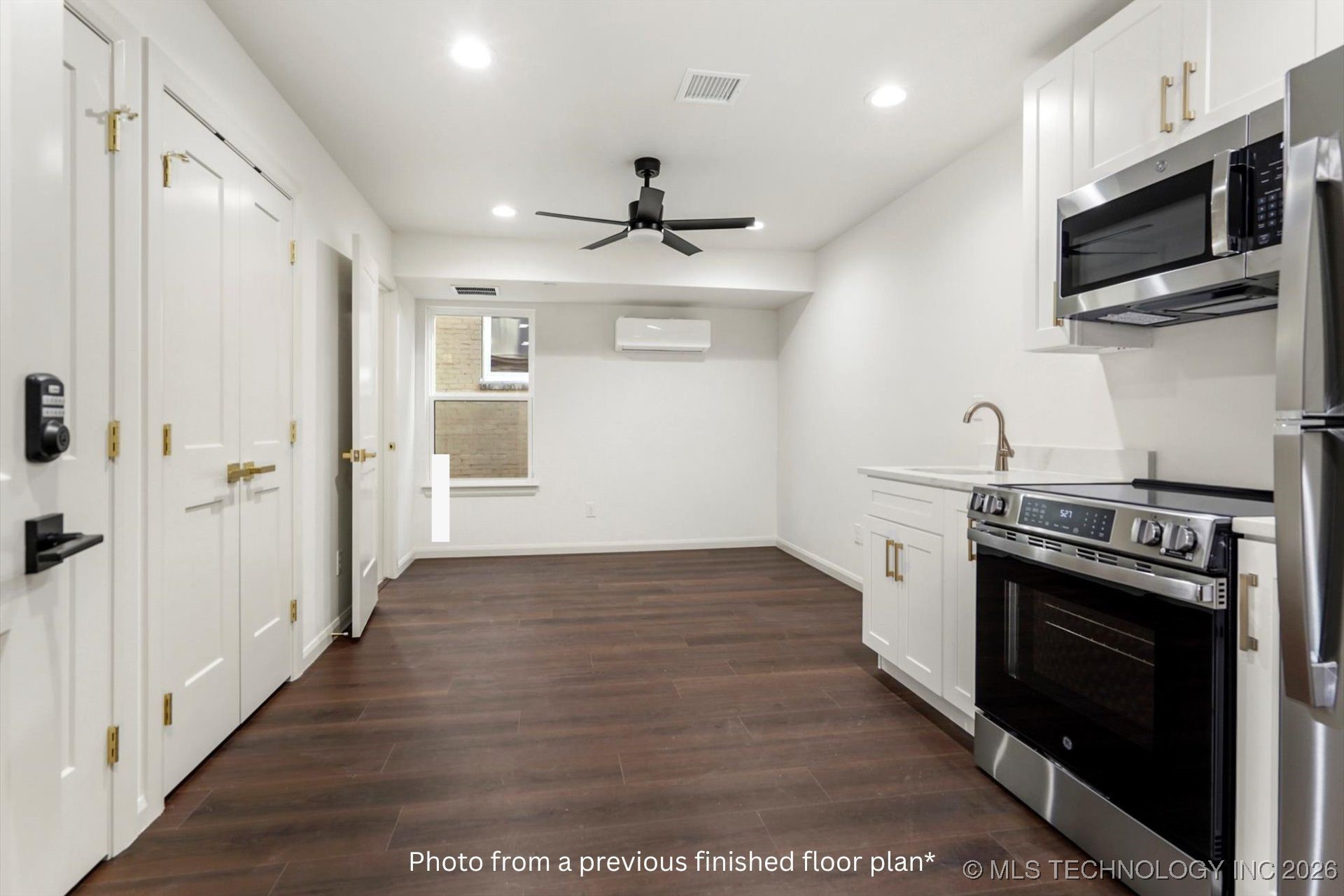 1244 S Quincy Avenue 2 Property Photo 8