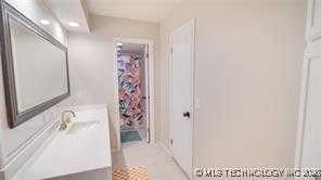 4207 E 78th Street Property Photo 28