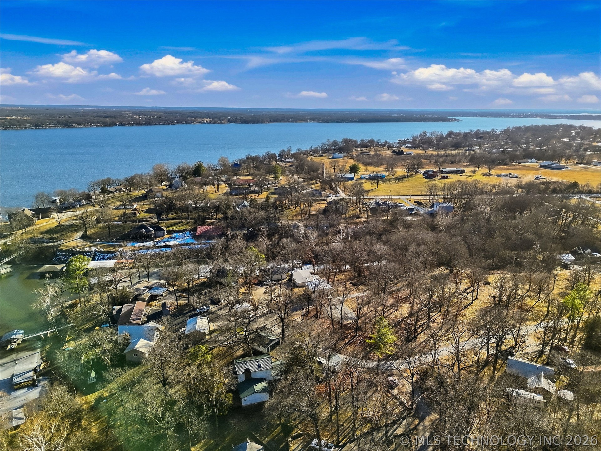 E 248 Lane Property Photo 17