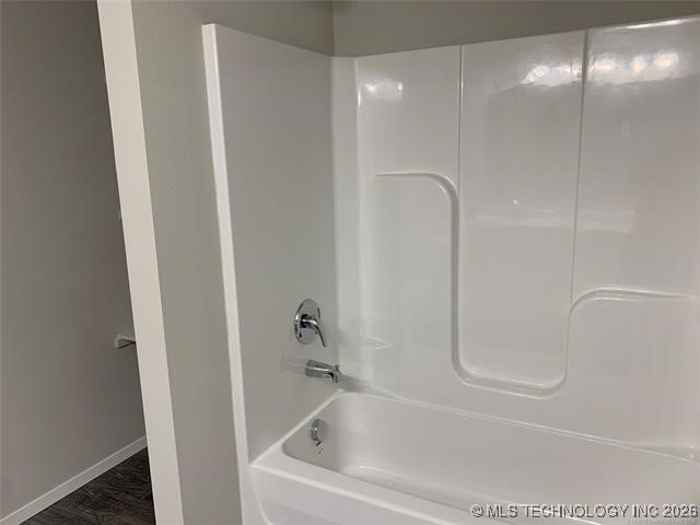 16210 S 88th East Avenue Property Photo 9