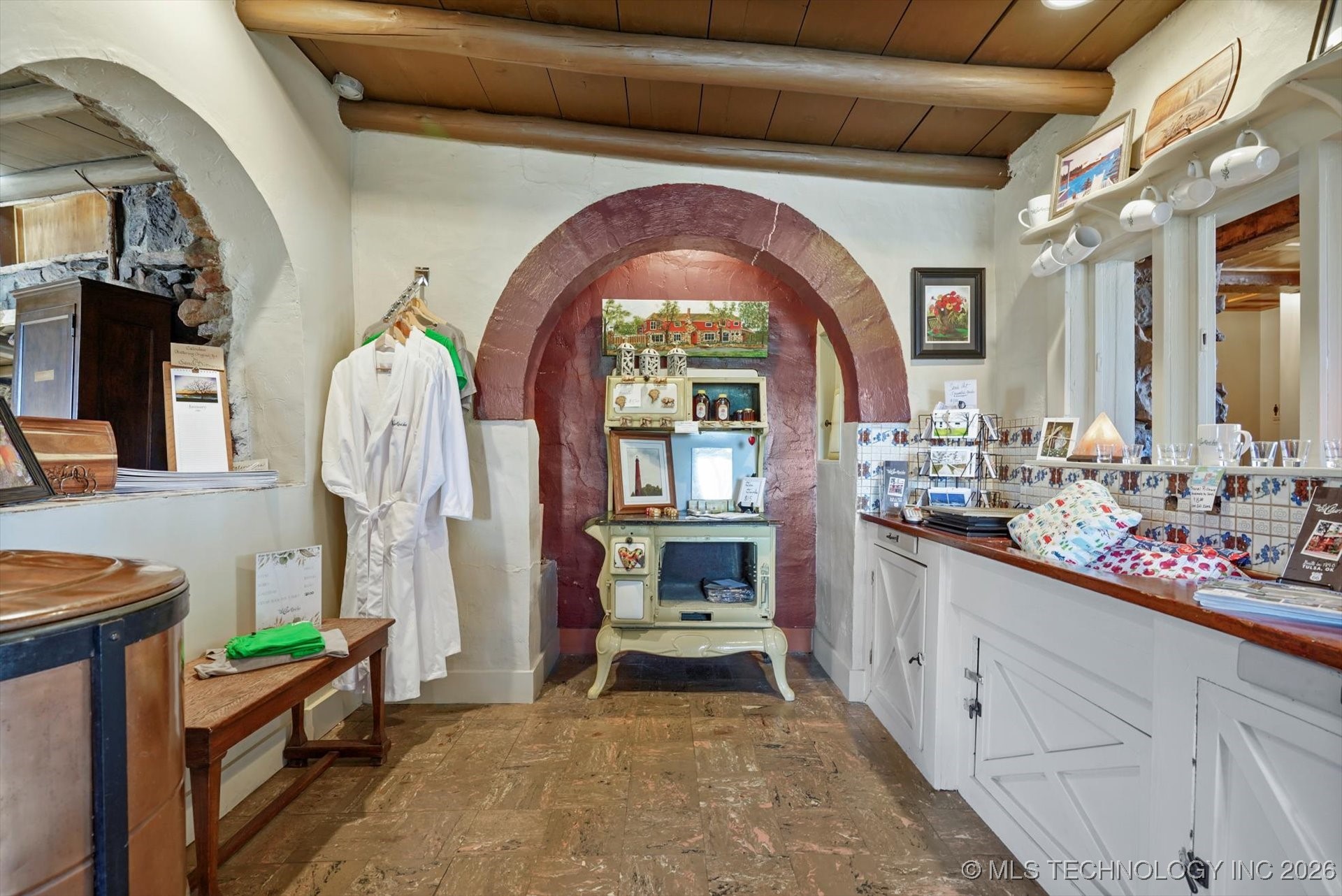 4347 W 41st Street Property Photo 13