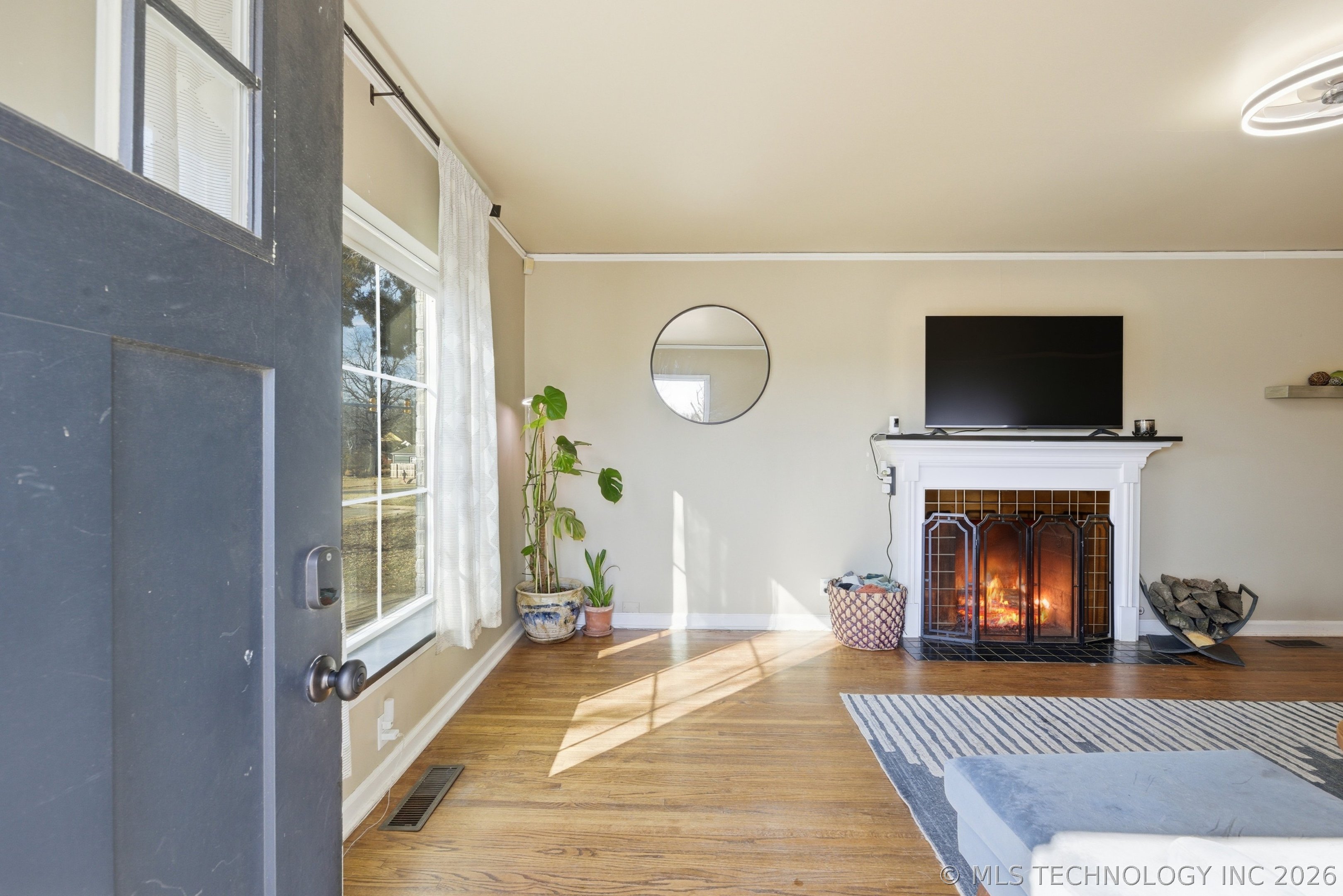 2117 S Delaware Court Property Photo 6