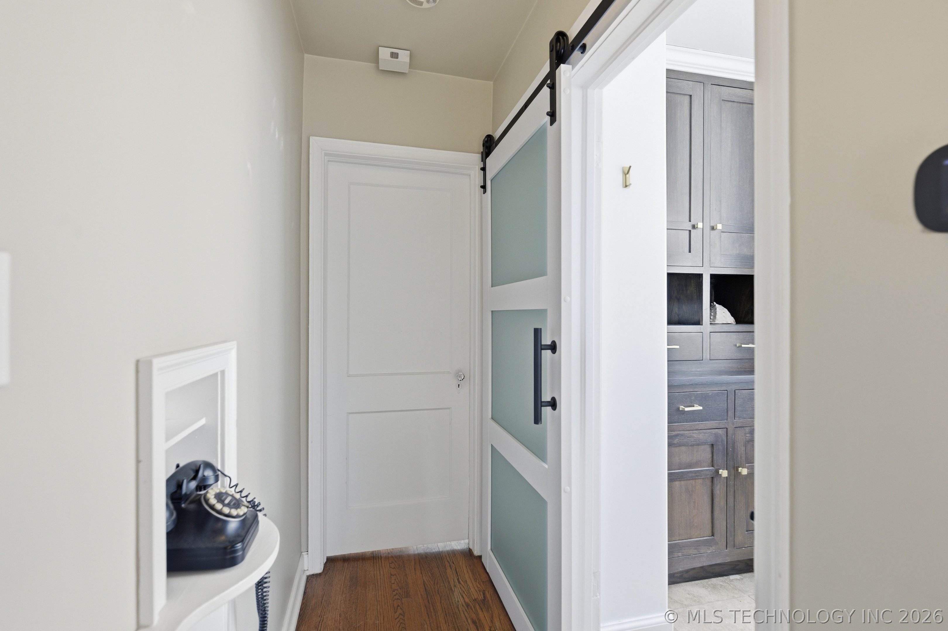 2117 S Delaware Court Property Photo 21